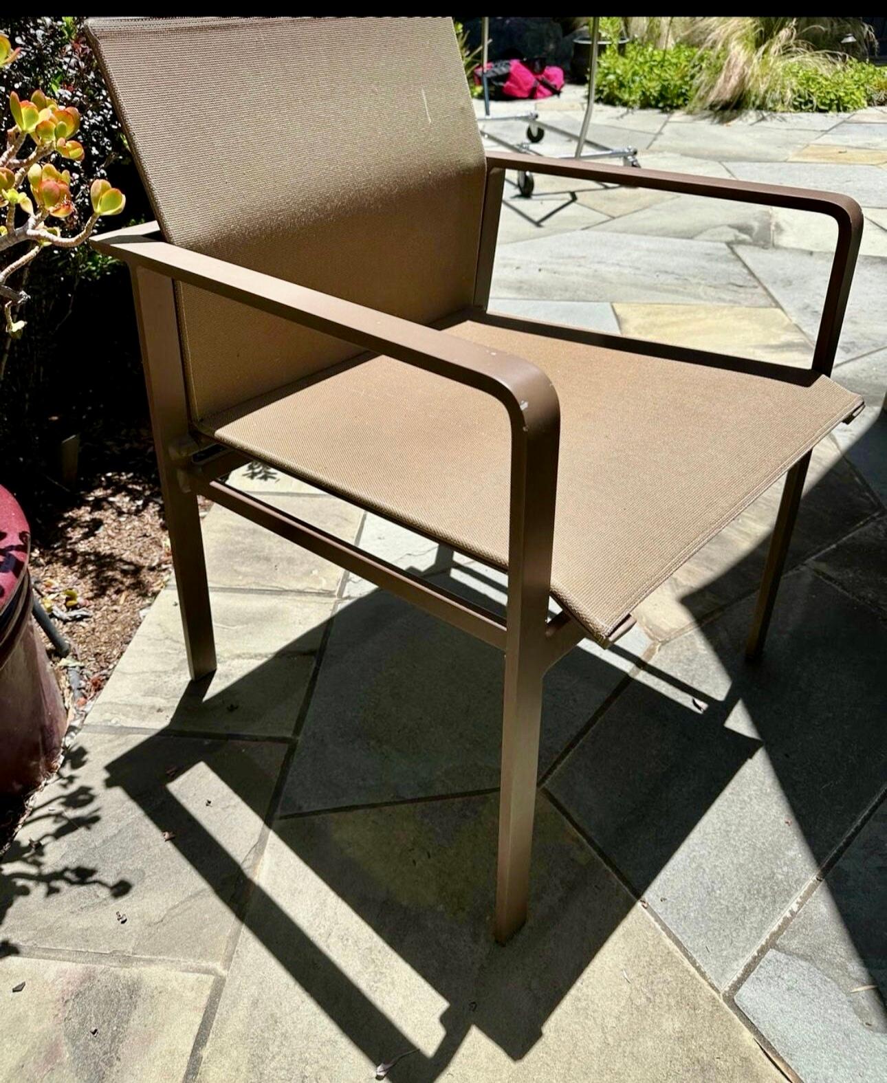 Beautiful Designer Patio Set by Brown Jordan designed by Richard Frinier In Excellent Condition For Sale In San Jose, CA