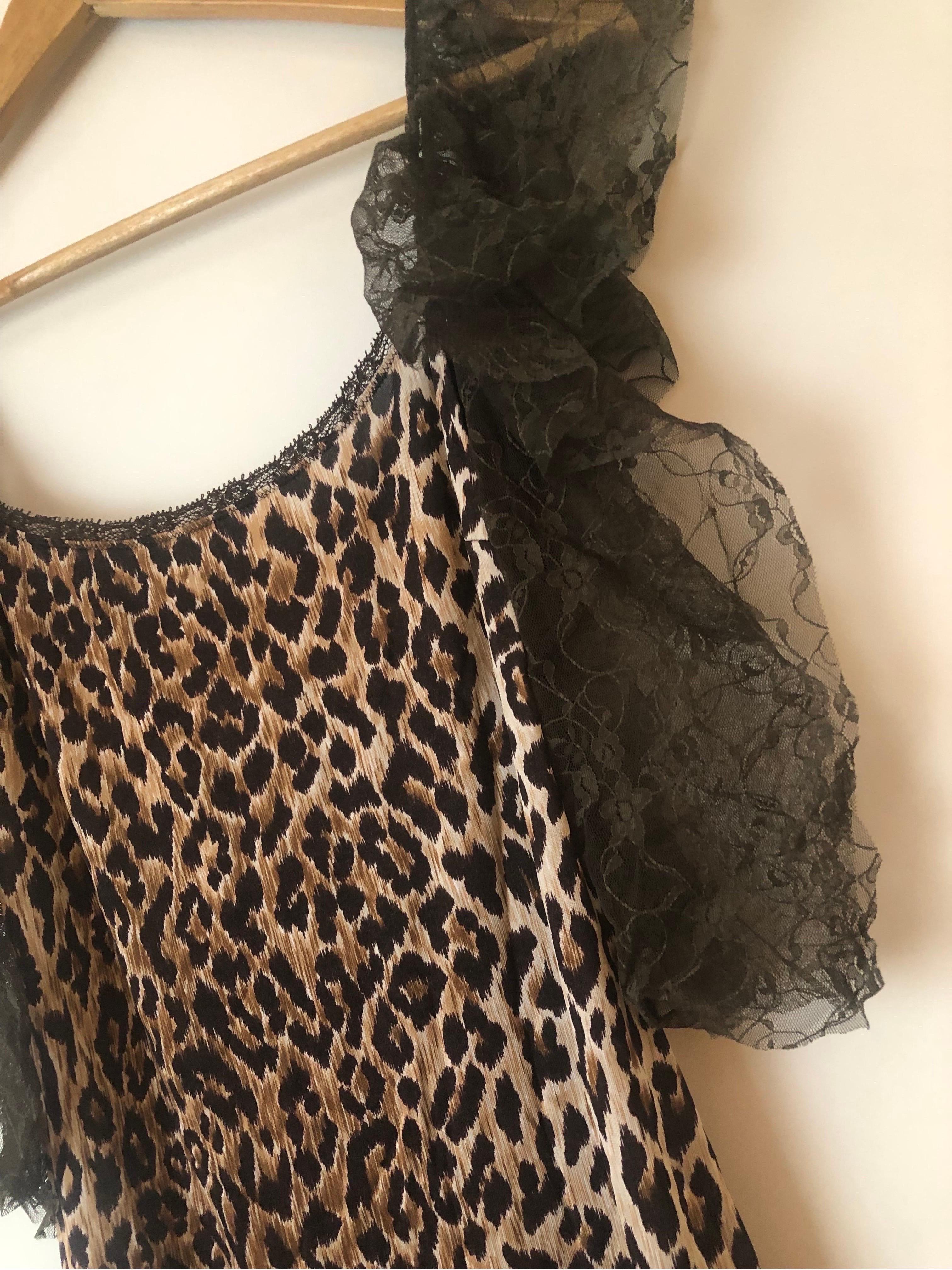 Black Beautiful D&G Dolce and Gabbana Leopard Print Dress  For Sale