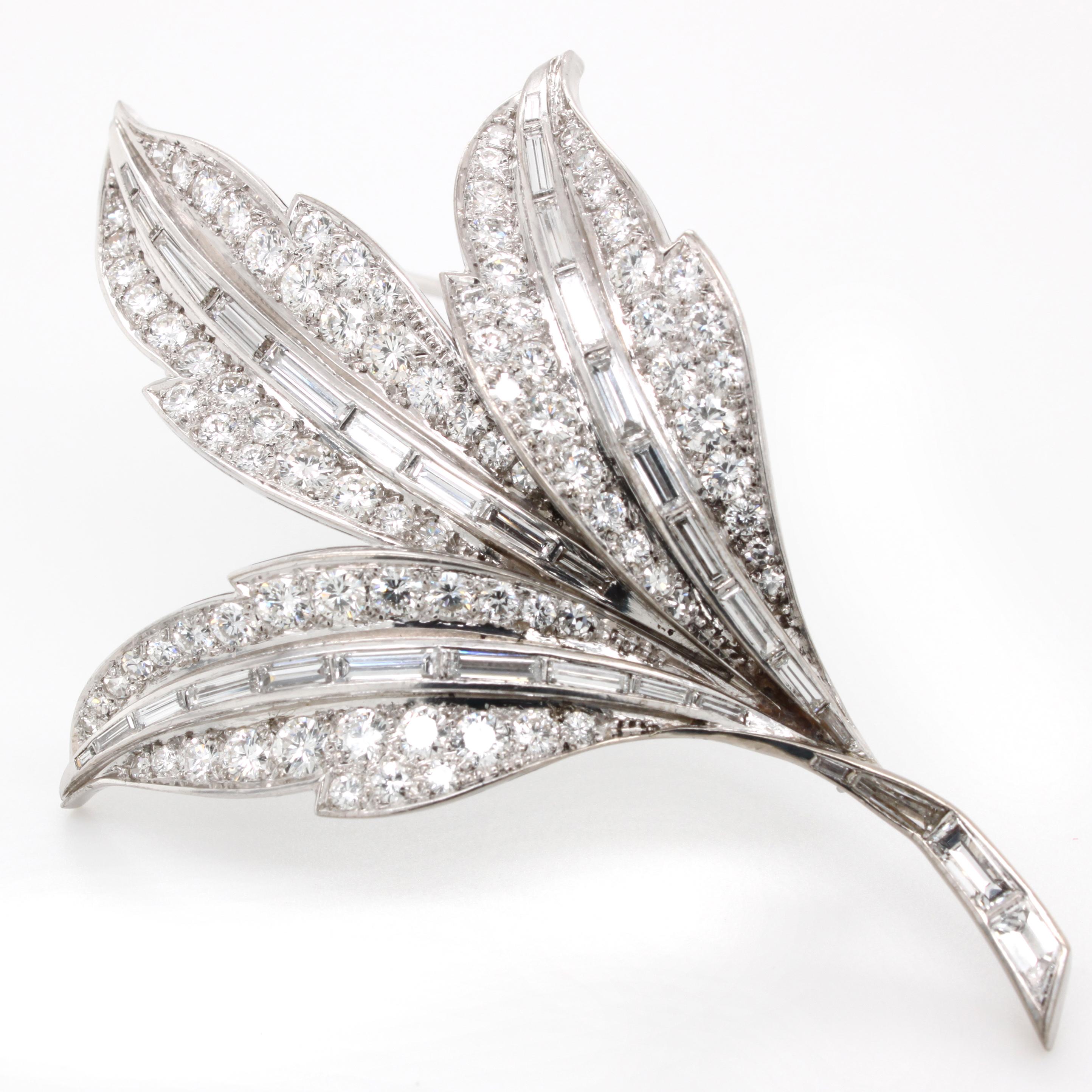 Women's or Men's Beautiful Diamond Leaves Brooch, 1980s