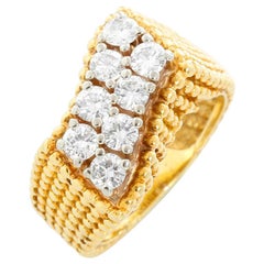 Beautiful Diamond Yellow Gold Ring