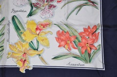 Bellissima sciarpa di seta "Dizionario delle fioriture"