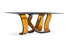 Beautiful Dinning Table in Metal "Courbe"