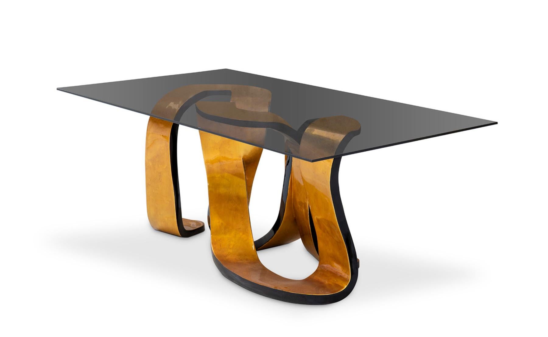 Modern Beautiful Dinning Table in Metal 