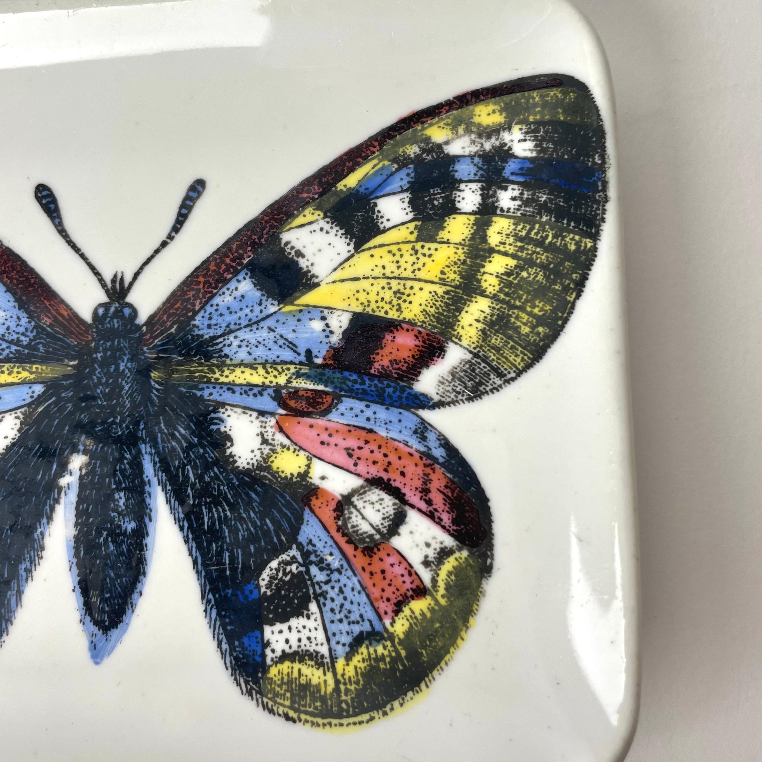 Porcelain Beautiful dish with Butterfly in porcelain by Piero Fornasetti. Mid-20th Century For Sale