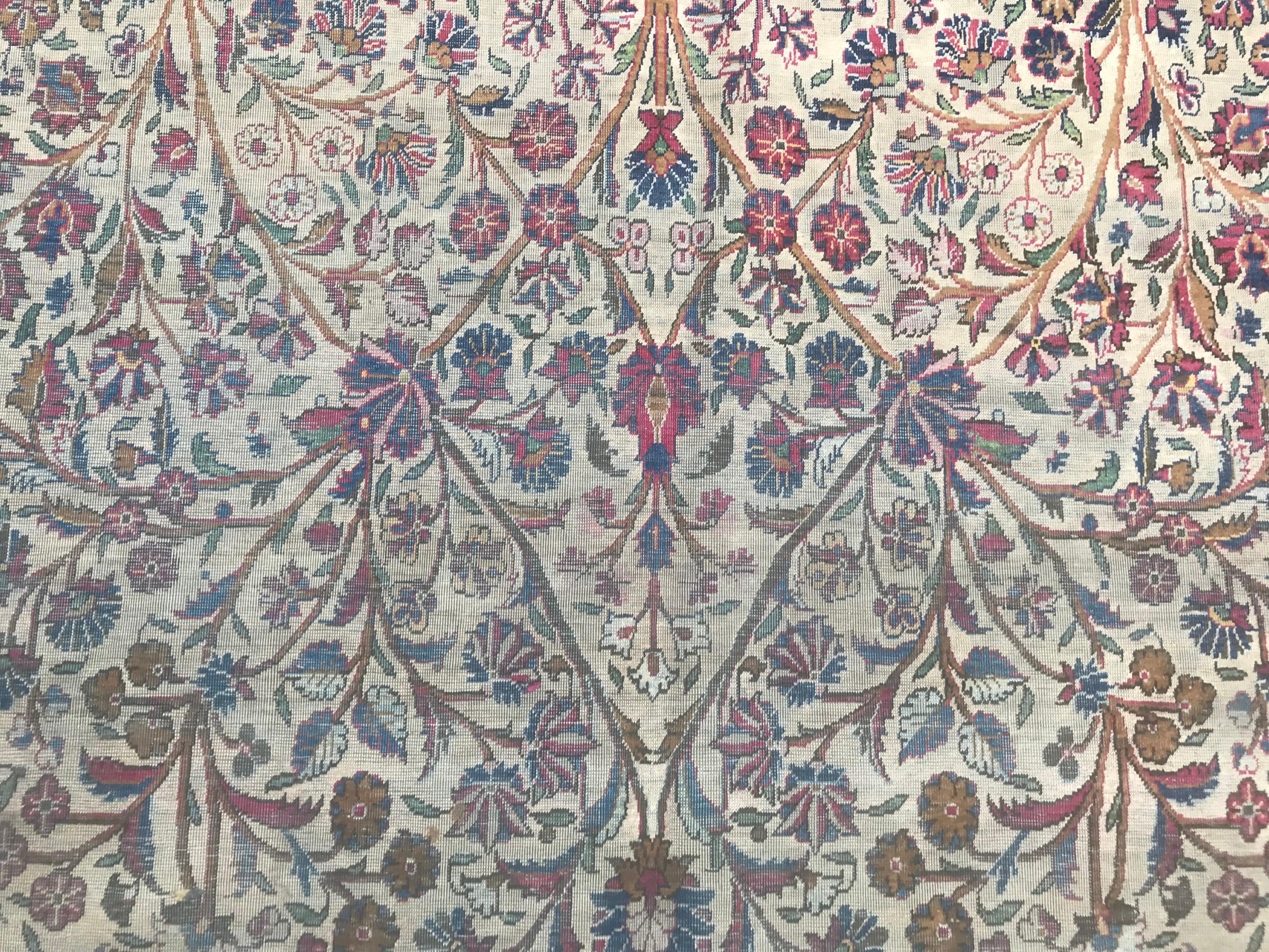 Bobyrug’s Beautiful Distressed Antique Kashan Silk Rug In Distressed Condition For Sale In Saint Ouen, FR