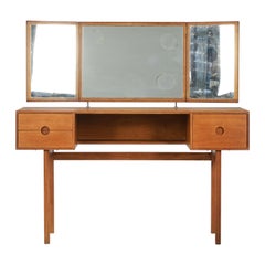 Magnifique coiffeuse d'Aksel Kjersgaard en Oak, Danemark, années 1960