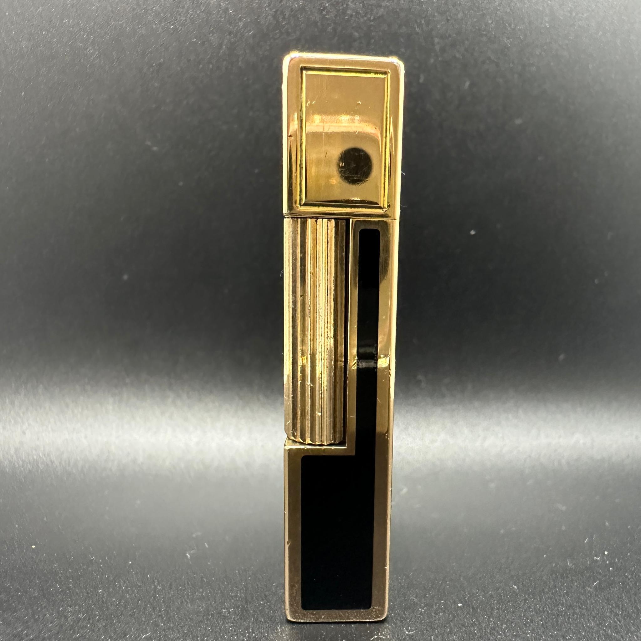Retro Beautiful Dupont Maki-E (蒔絵, “Aquarium” Gold Plated and Lacquer Rare Lighter