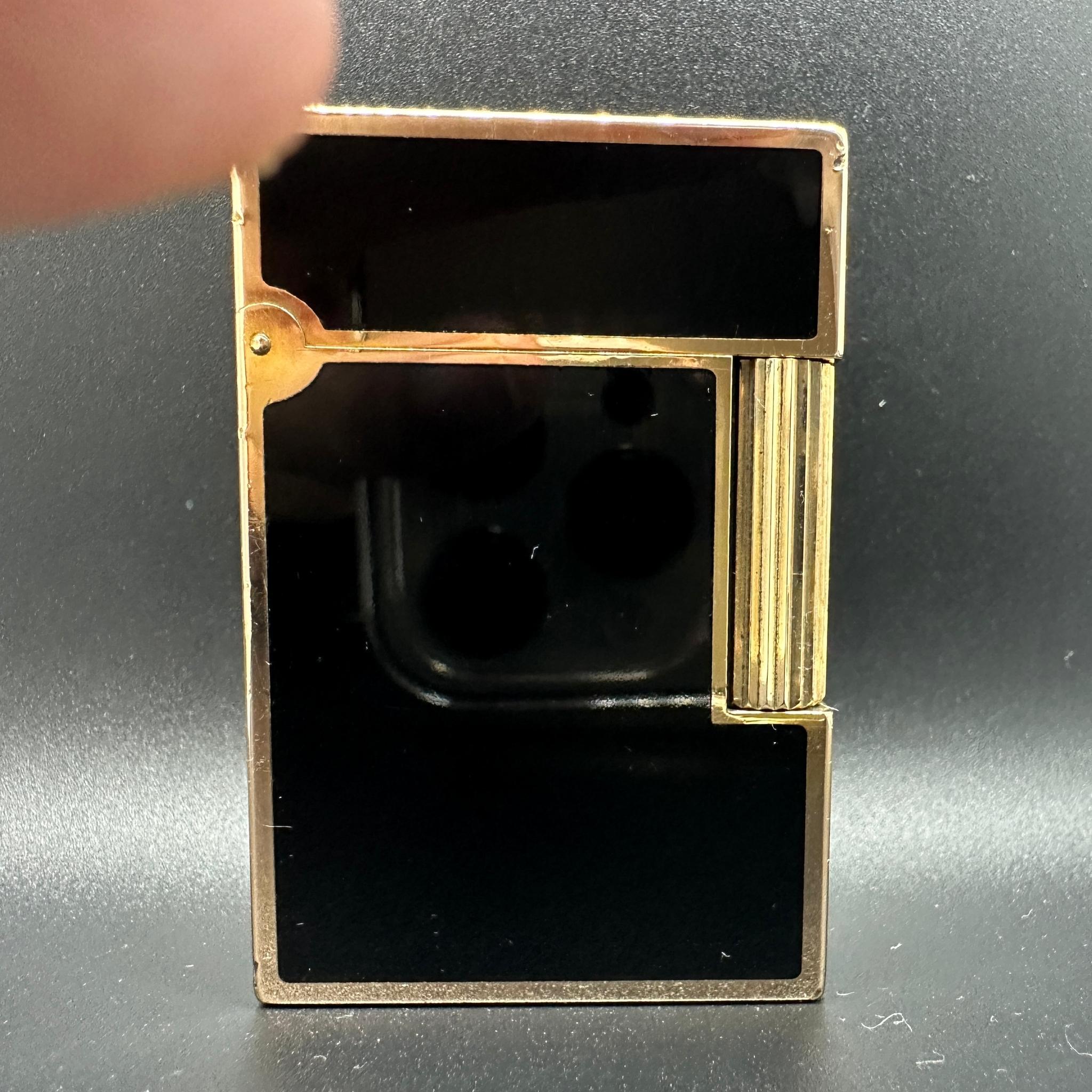 Beautiful Dupont Maki-E (蒔絵, “Aquarium” Gold Plated and Lacquer Rare Lighter 1