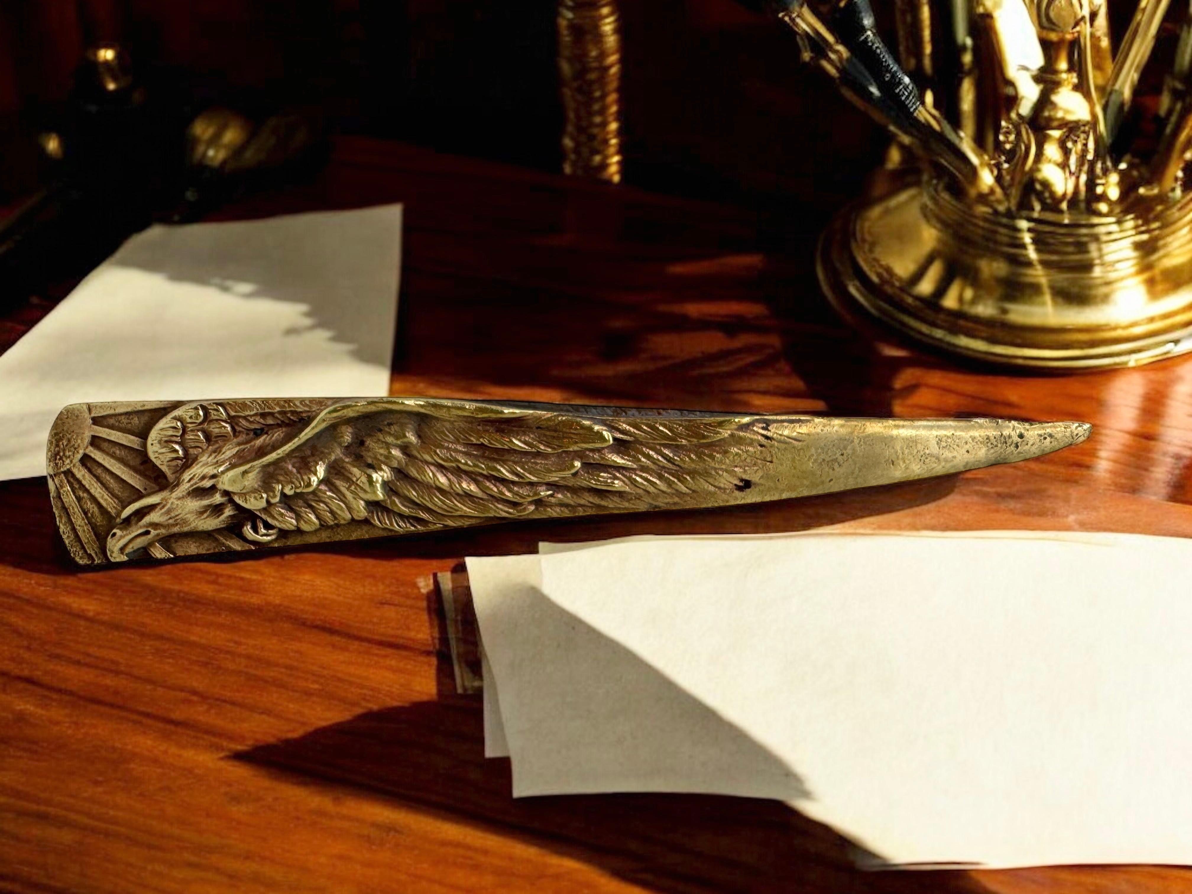 Schöner Adler Authentic French Art Nouveau Brieföffner Antique 1900s im Angebot 2