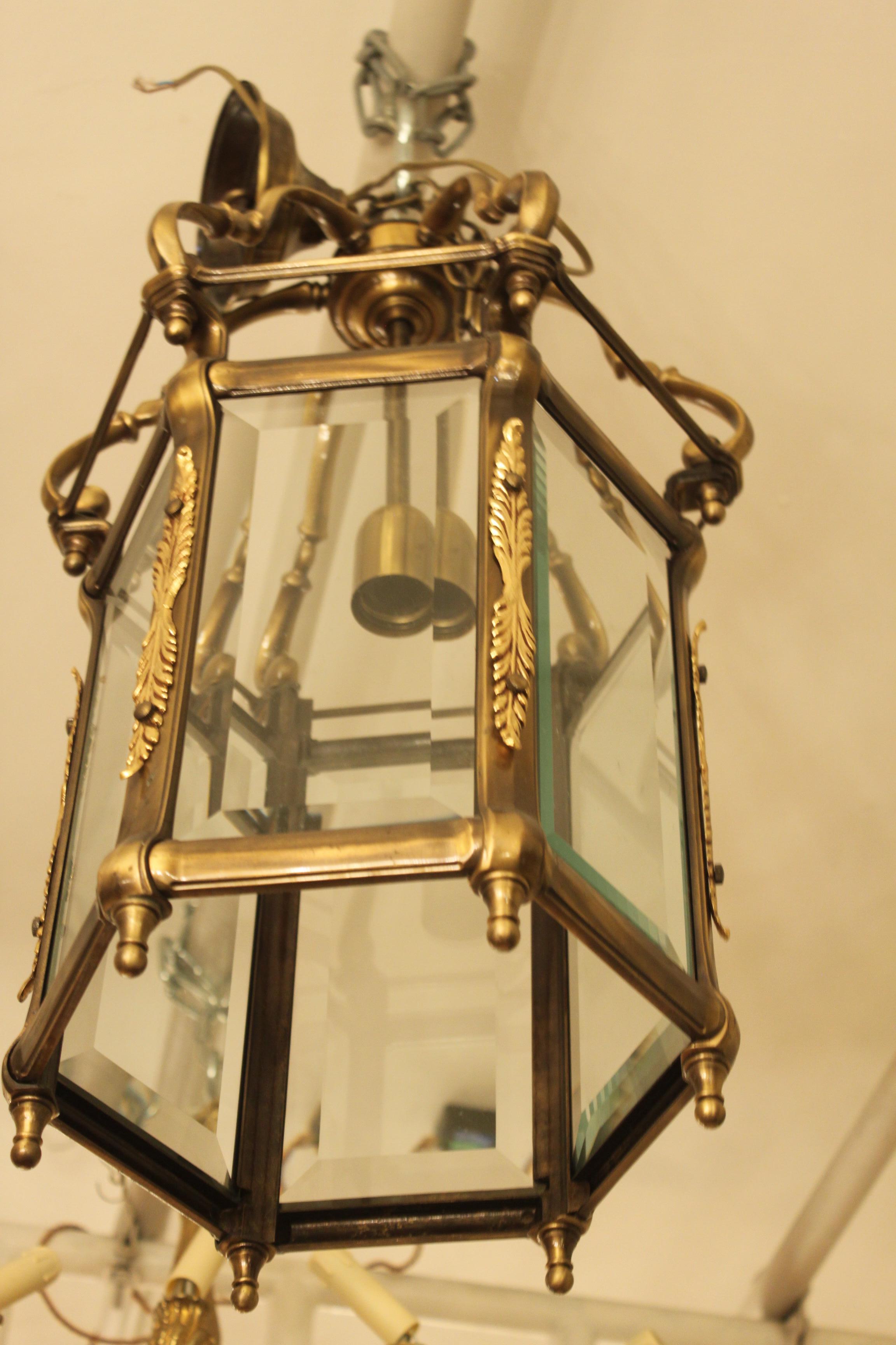 Beautiful Early 20th Century Brass Lantern For Sale 1