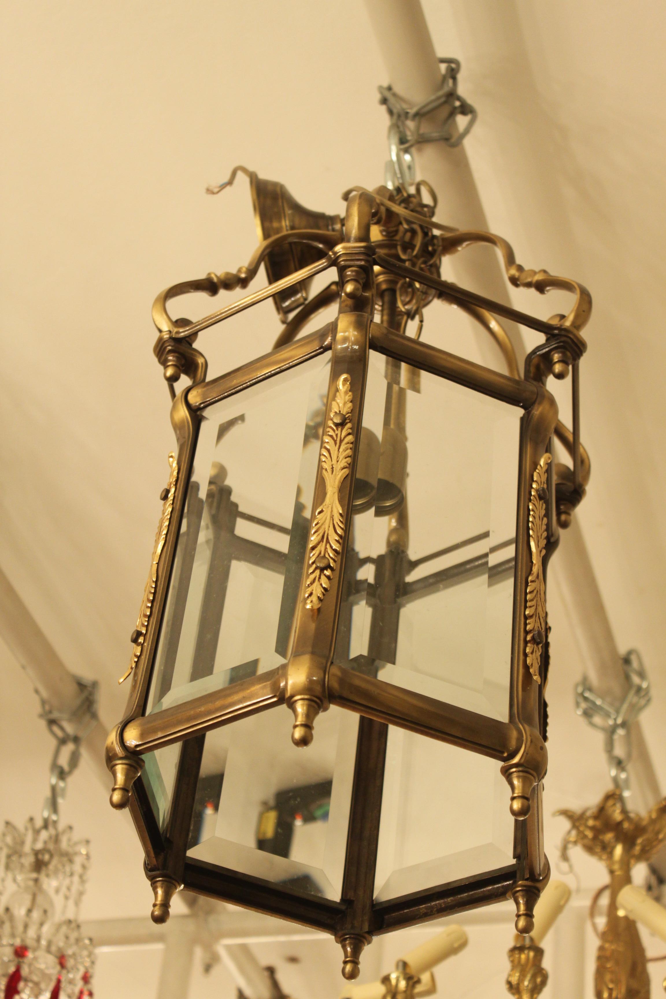Laiton Belle lanterne en laiton du début du 20e siècle en vente