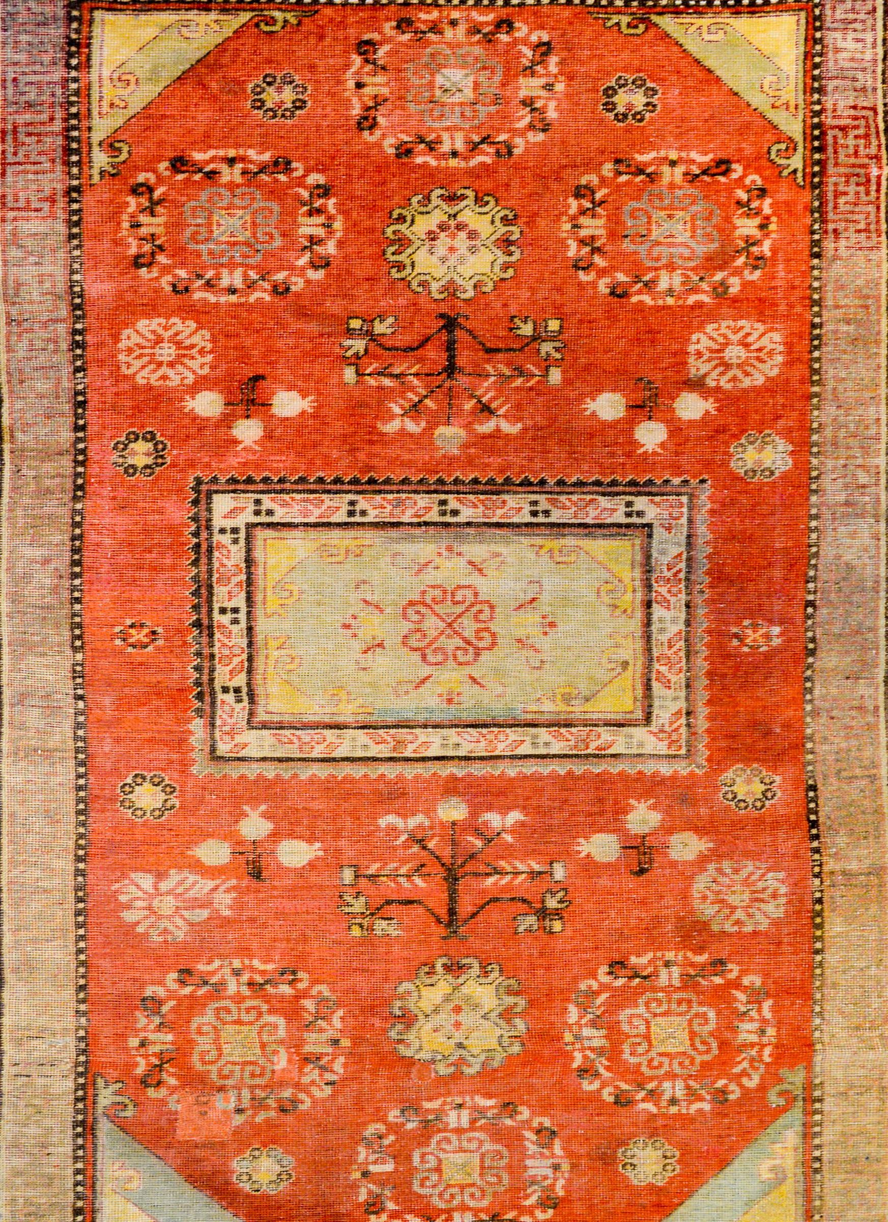 Vegetable Dyed Beautiful Early 20th Century Central Asian Khotan Rug For Sale