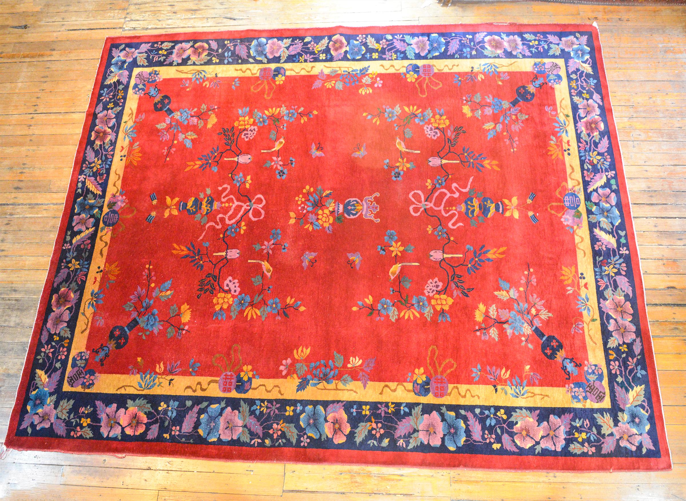 Beautiful Early 20th Century Chinese Art Deco Rug For Sale 5