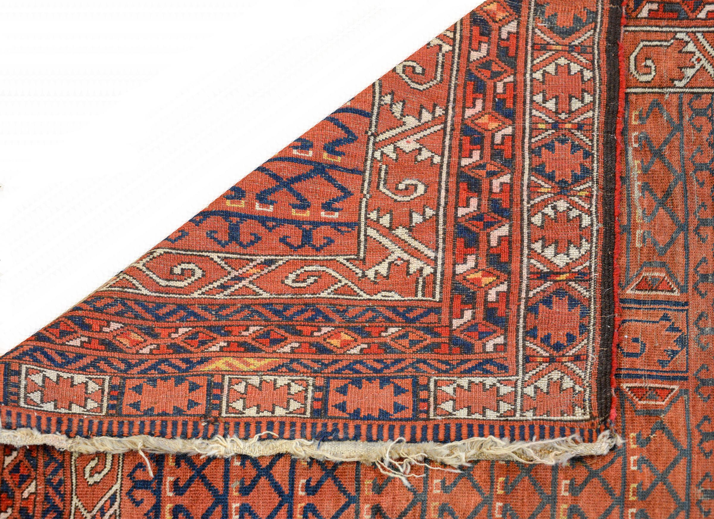 Beautiful Early 20th Century Ersari Turkman rug For Sale 3