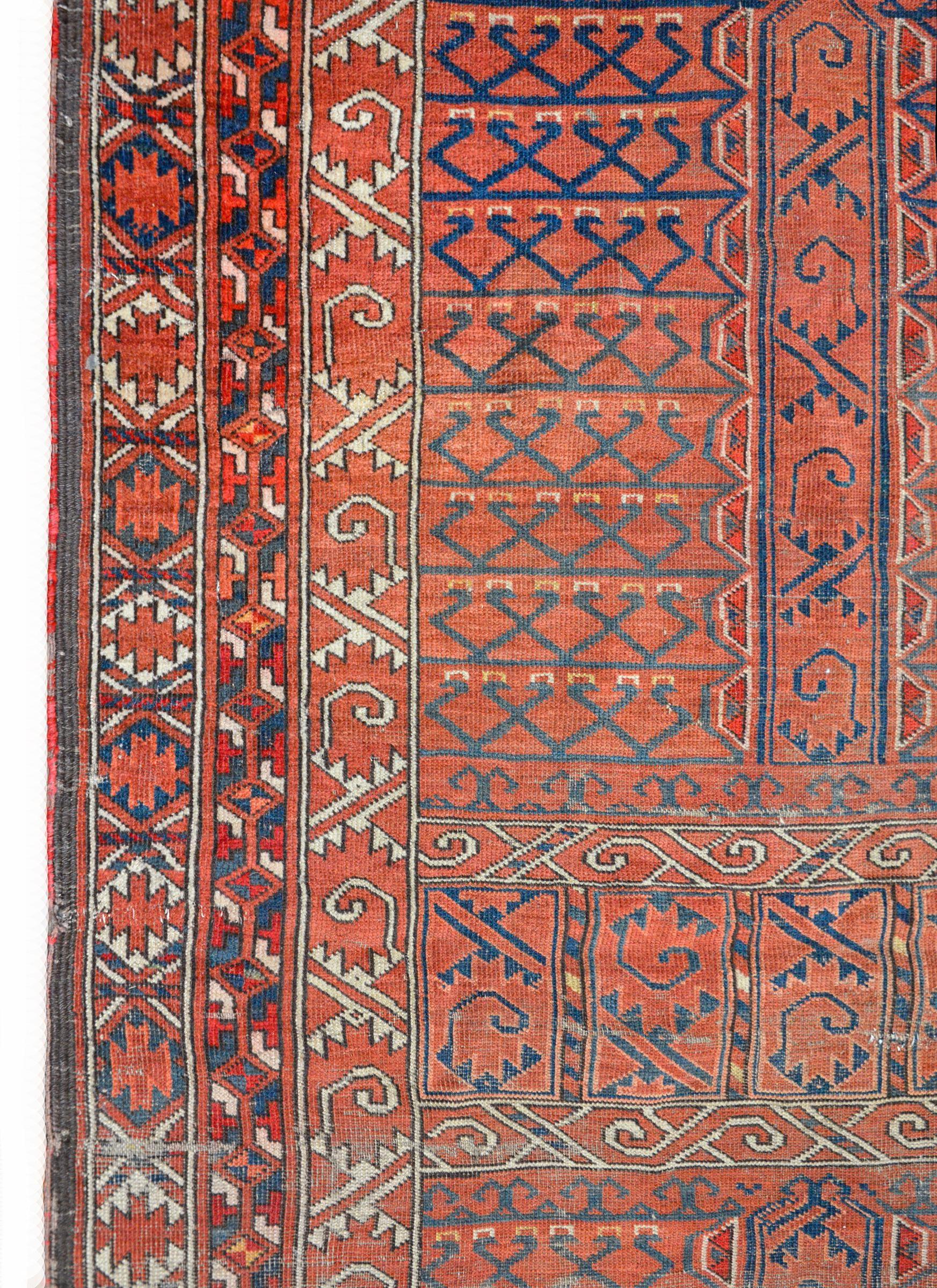 Beautiful Early 20th Century Ersari Turkman rug In Good Condition For Sale In Chicago, IL