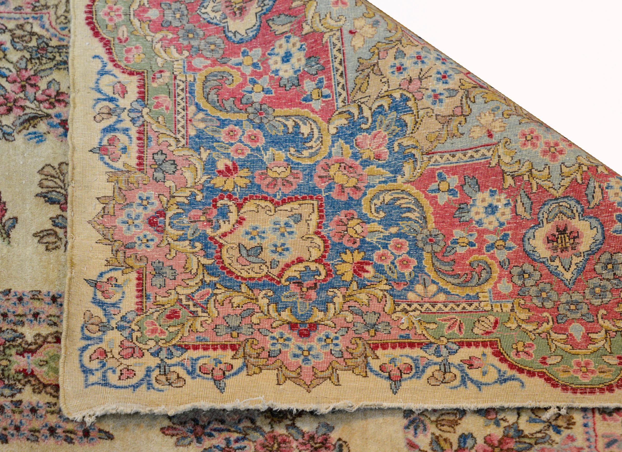 Beautiful Early 20th Century Persian Kirman Rug For Sale 6