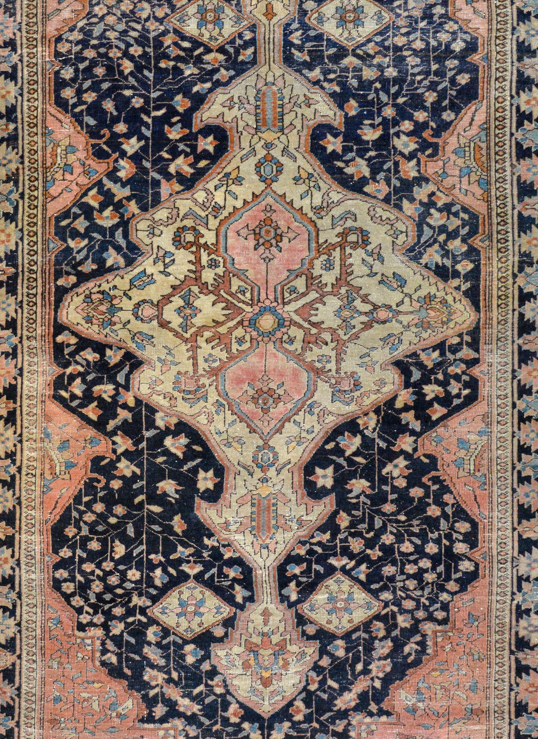 Persian Beautiful Early 20th Century Sarouk Farahan Rug For Sale