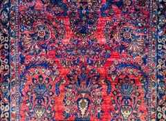 Beautiful Early 20th Century Sarouk Rug