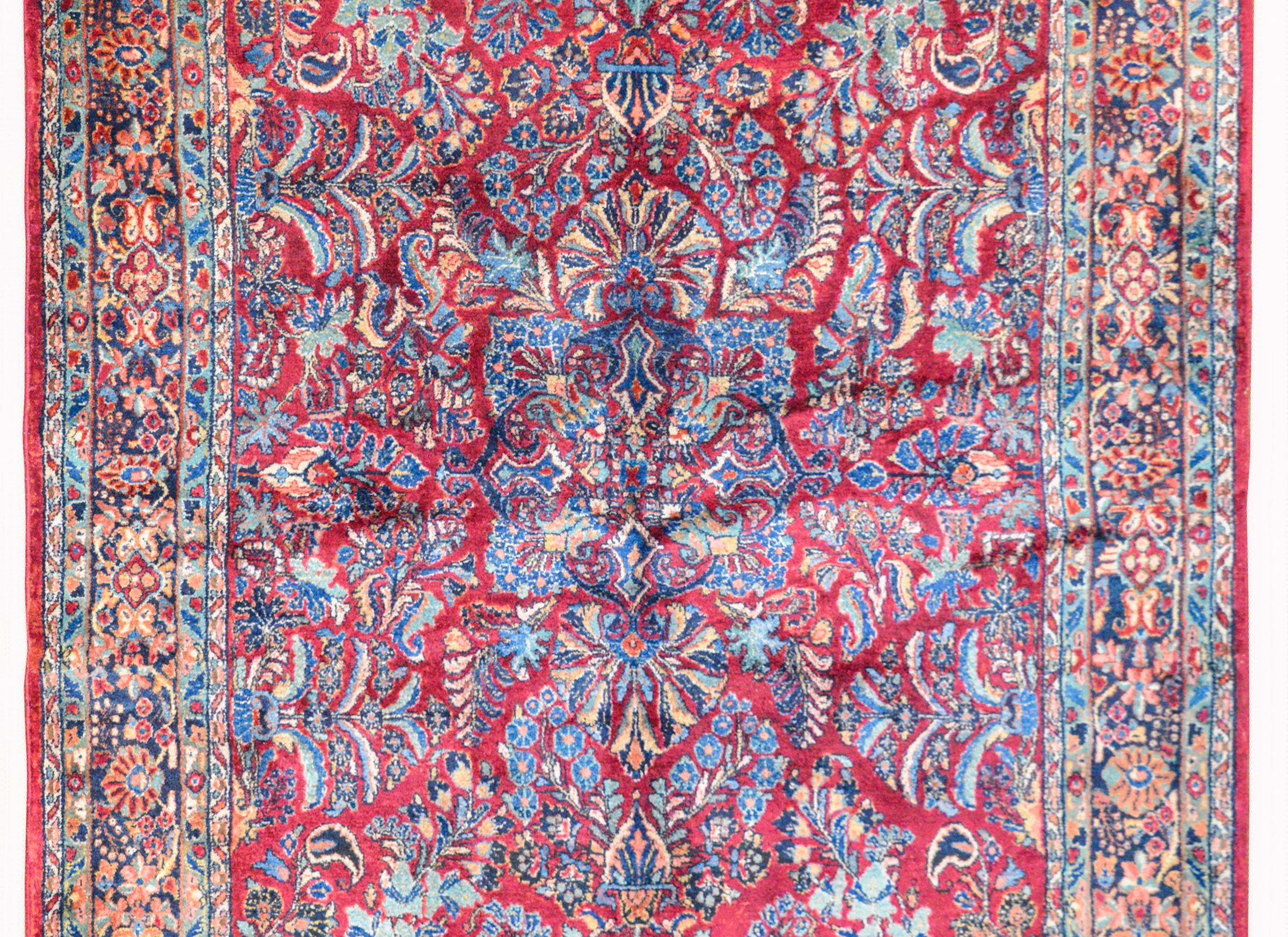 Sarouk Farahan Beautiful Early 20th Century Sarouk Rug