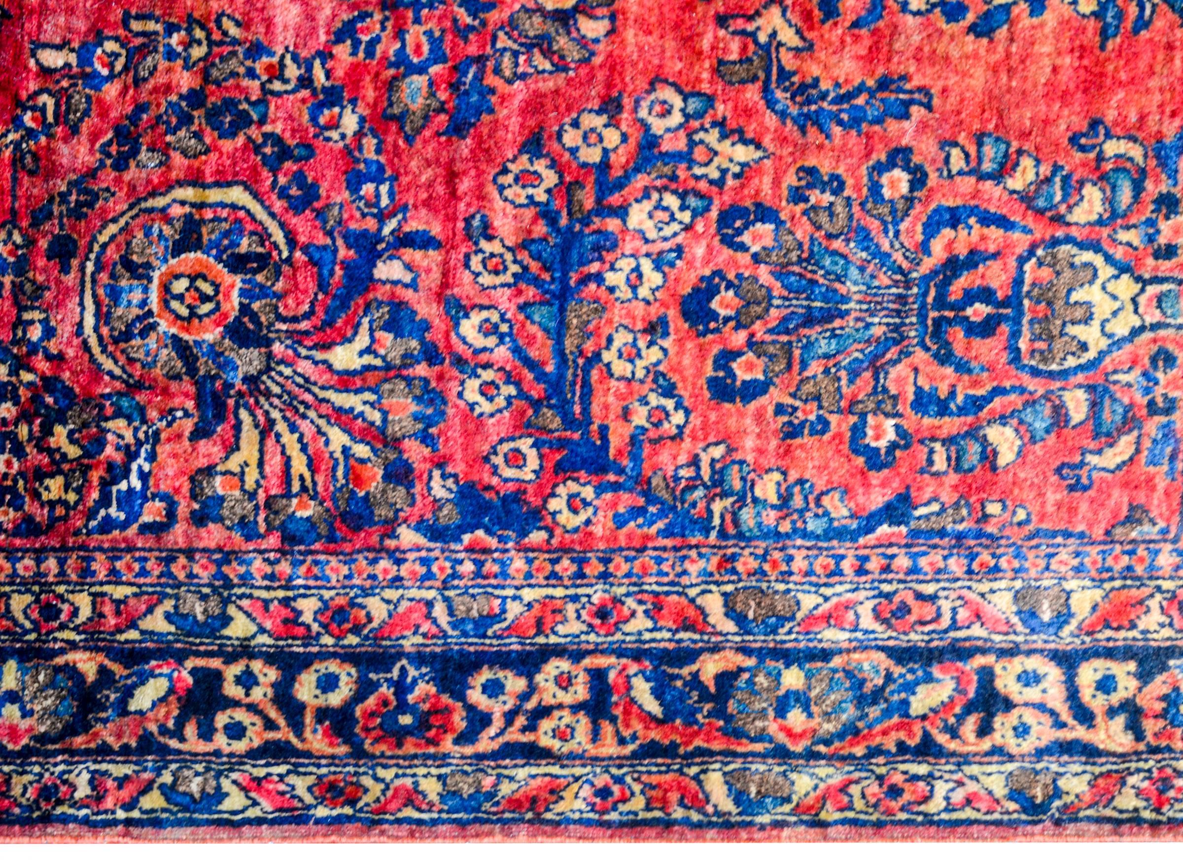 Vegetable Dyed Beautiful Early 20th Century Sarouk Rug For Sale