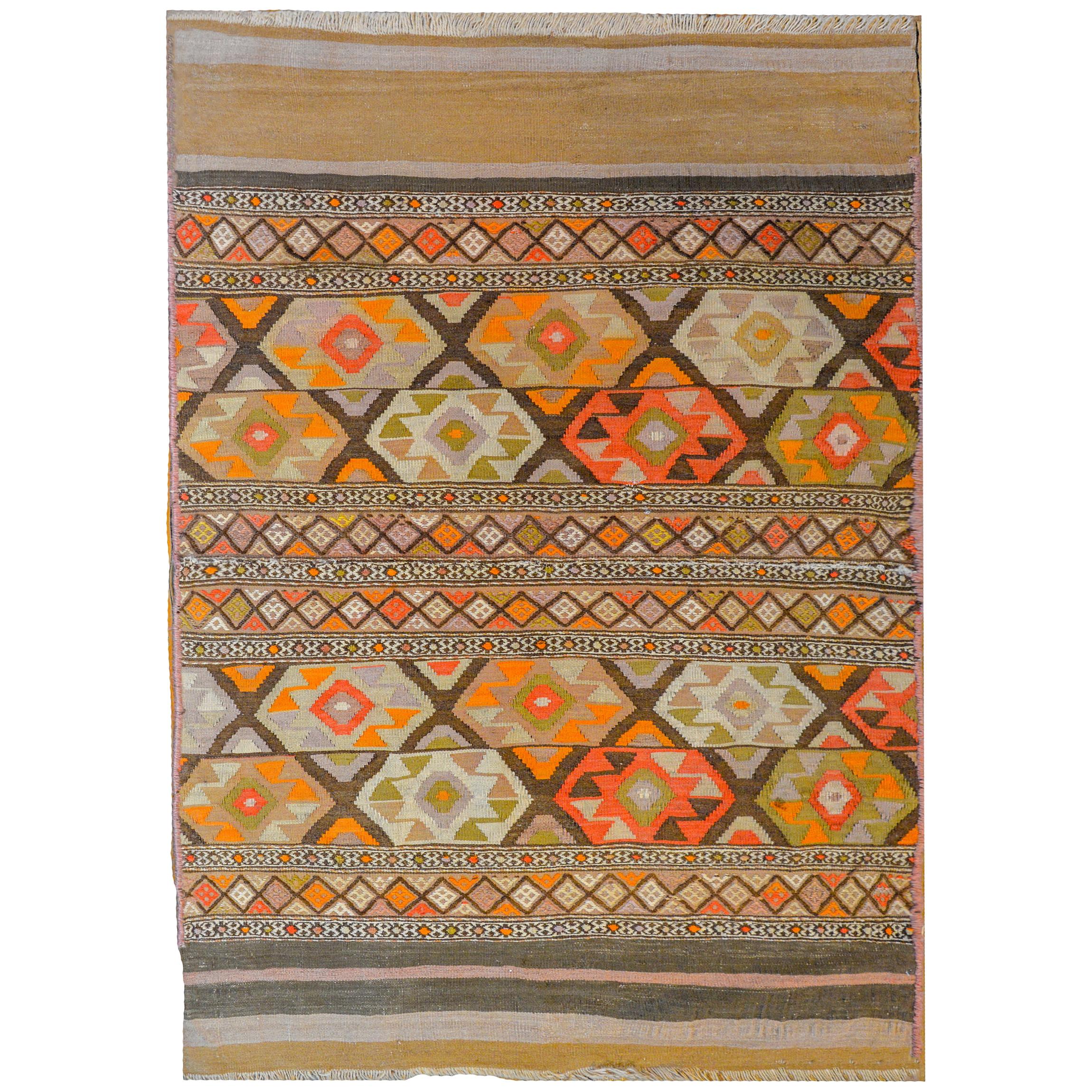 Schöner Shahsevan-Kelim-Teppich aus dem frühen 20. Jahrhundert