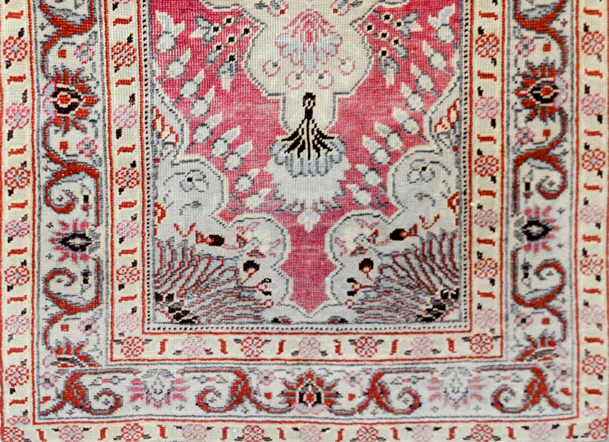 Schöner Täbriz-Teppich aus dem frühen 20. Jahrhundert im Zustand „Gut“ im Angebot in Chicago, IL