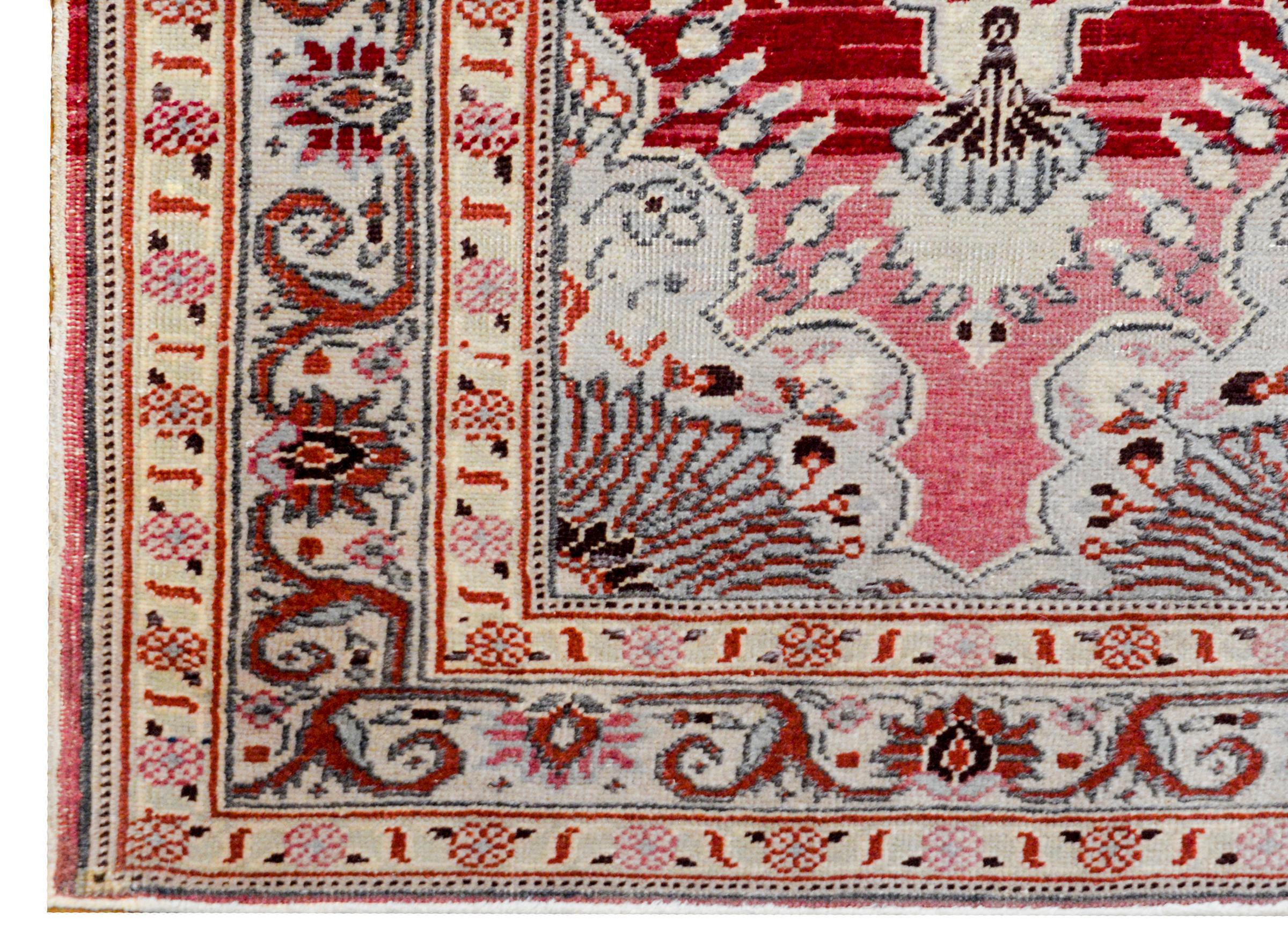 Schöner Täbriz-Teppich aus dem frühen 20. Jahrhundert (Frühes 20. Jahrhundert) im Angebot