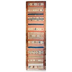 Magnifique tapis de couloir Kilim Zarand du début du 20e siècle