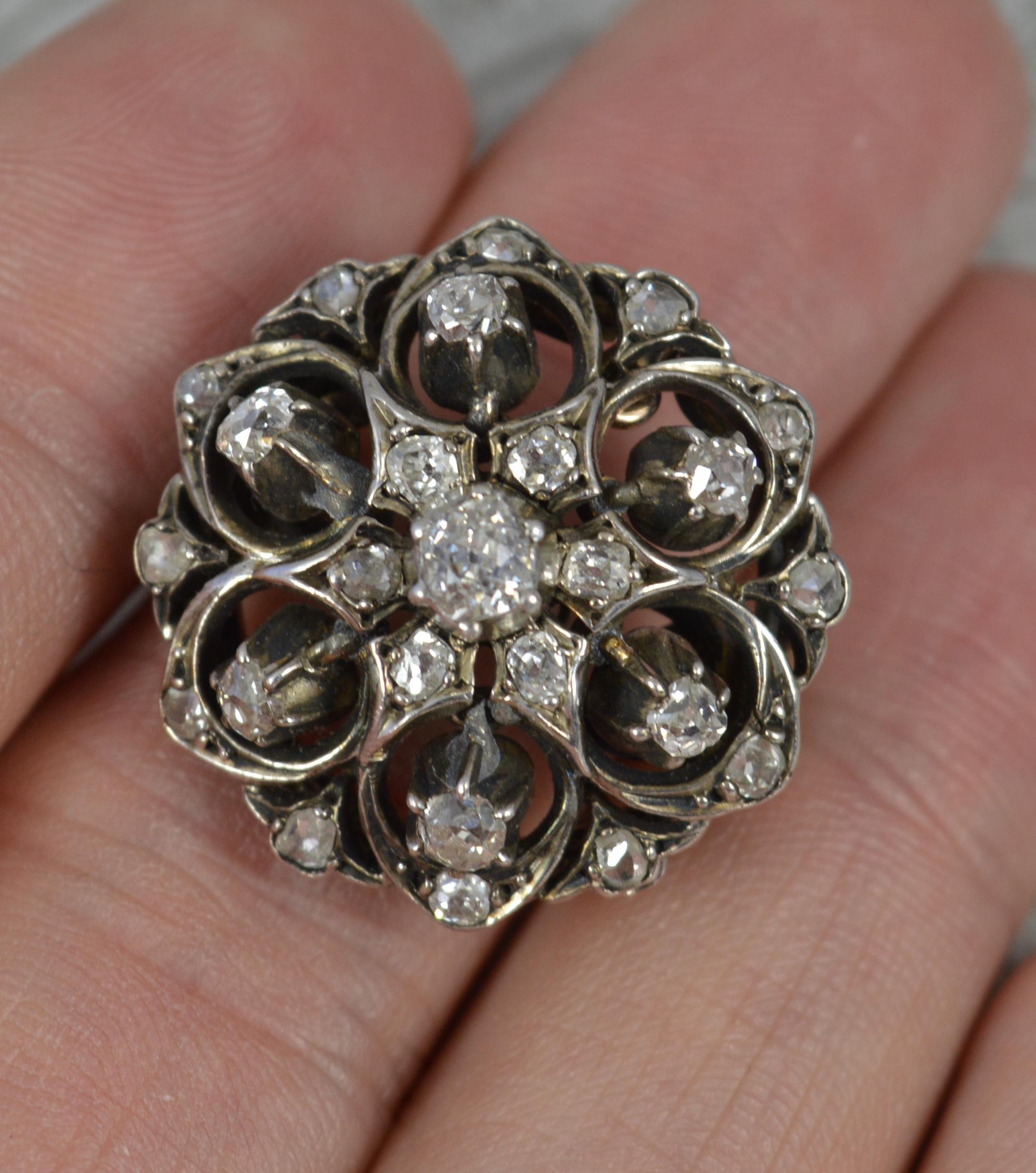 Beautiful Early Victorian 15ct Gold and Old Cut Diamond Cluster Brooch 3