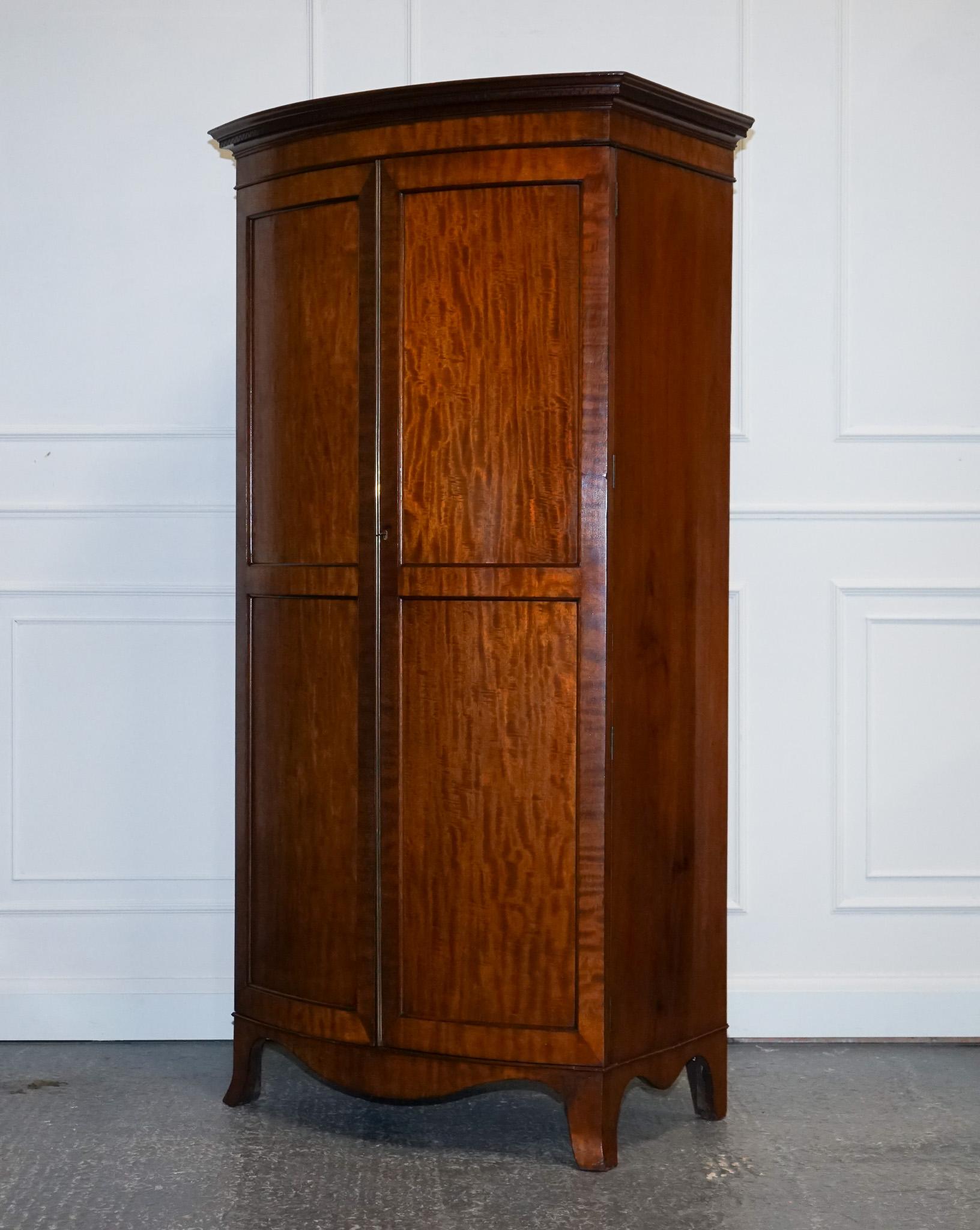 Beautiful Edwardian 1900s Bow Fronted Two Door Wardrobe with Brass Lining 9