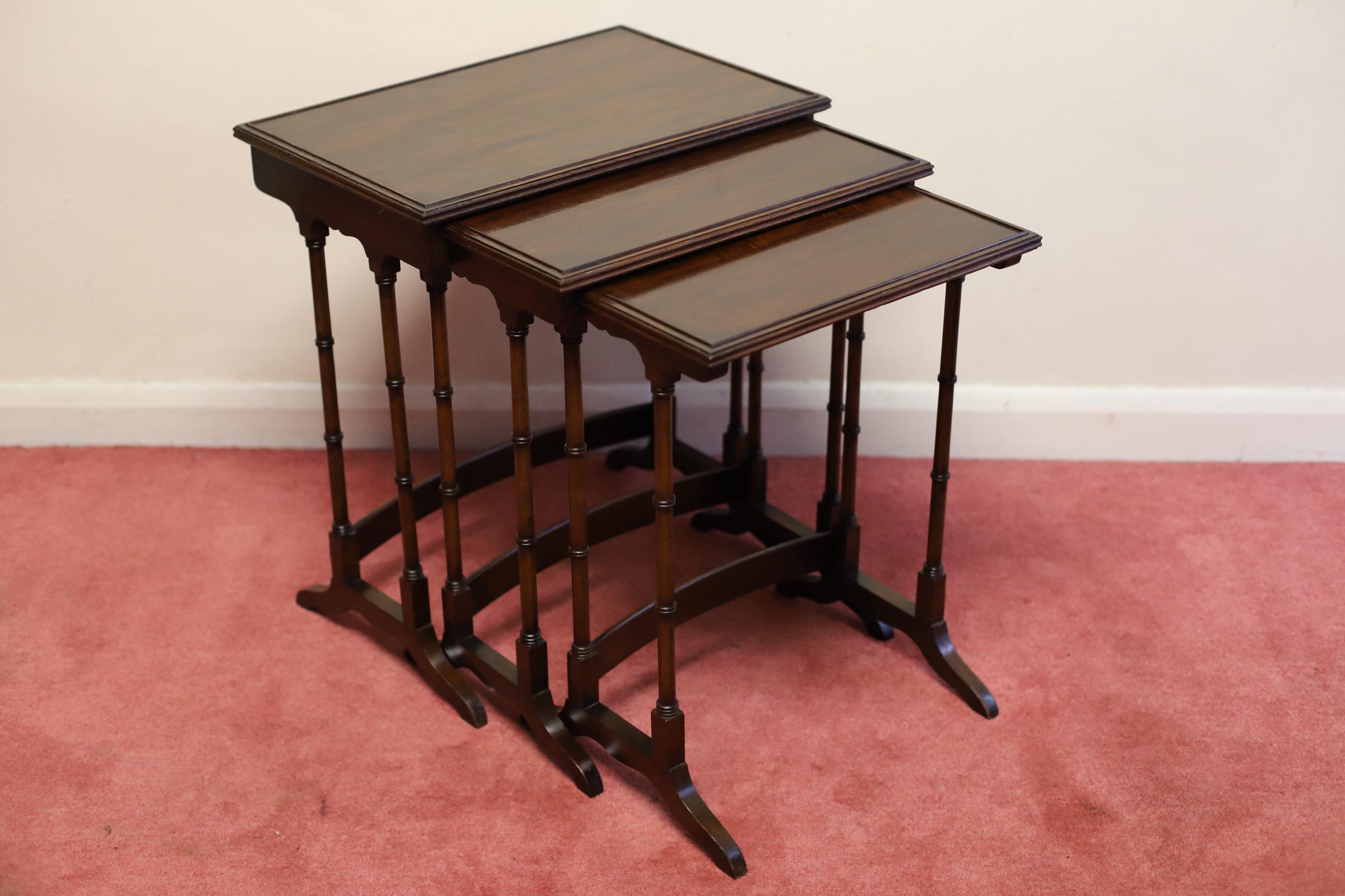Beautiful Edwardian Nest of Three Tables For Sale 3