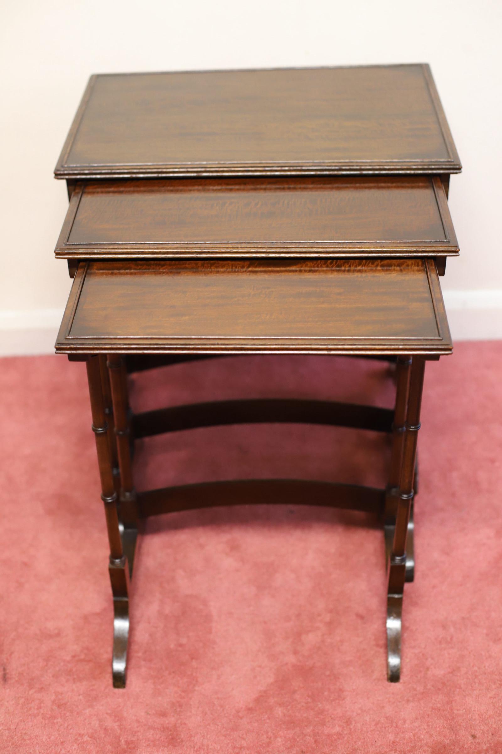 Beautiful Edwardian Nest of Three Tables For Sale 1