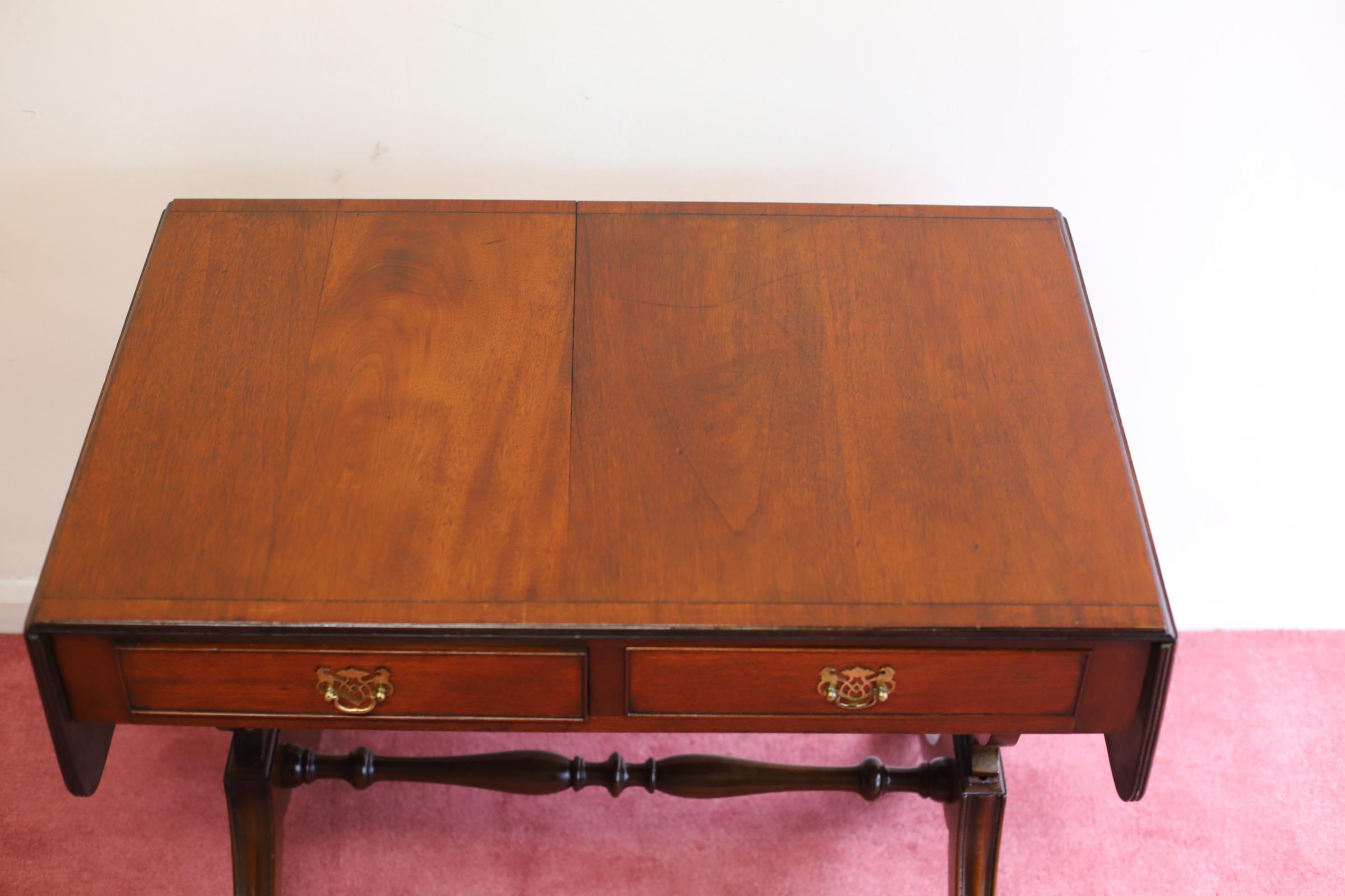 20ième siècle Magnifique Oak Oak de l'époque édouardienne  Table de canapé à abattant en vente