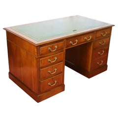 Antique Beautiful Edwardian Oak Pedestal Desk