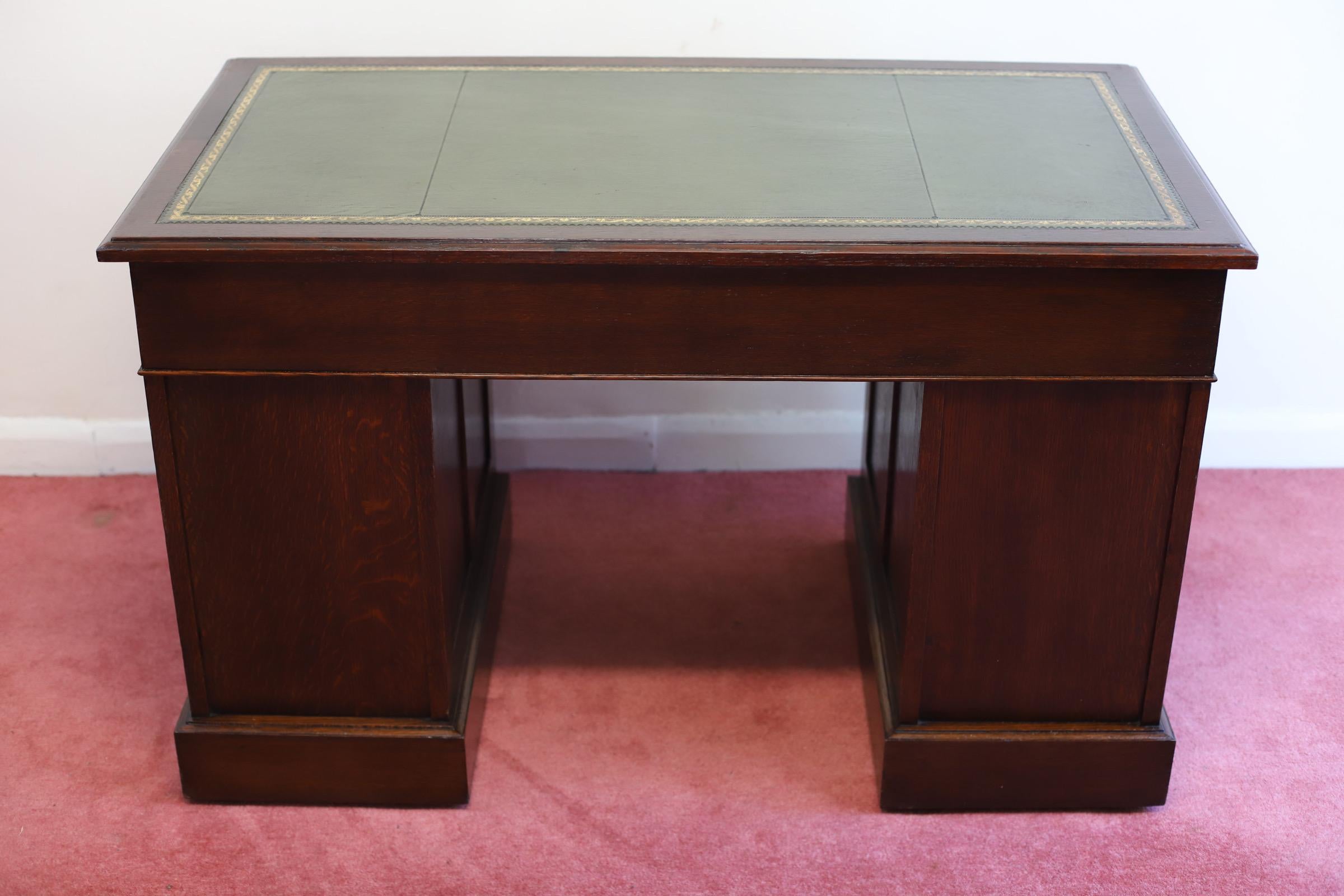 Beautiful Edwardian Oak Twin Pedestal Desk 11