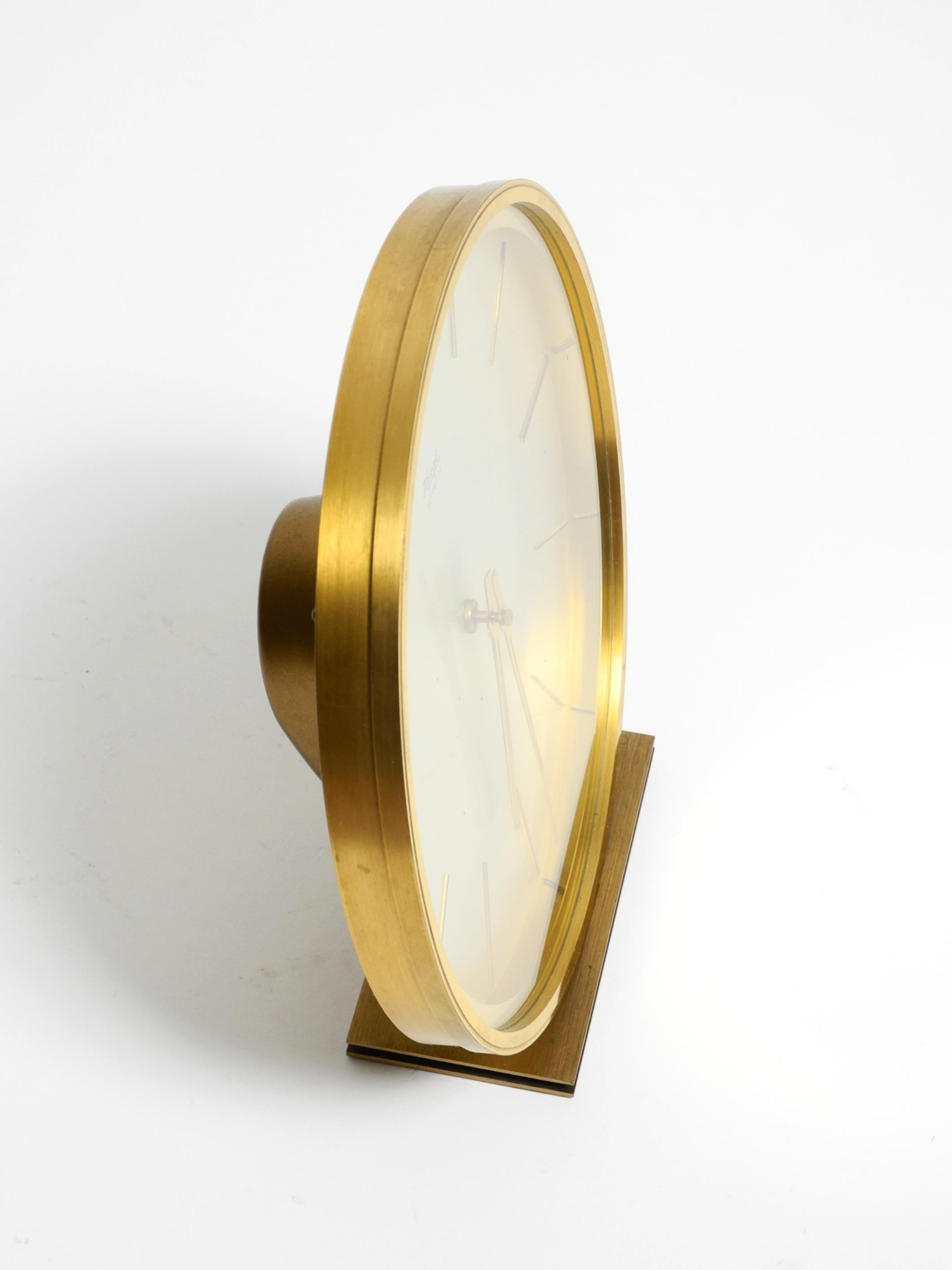Beautiful elegant  1960s solid brass table clock by Kienzle with original box For Sale 7
