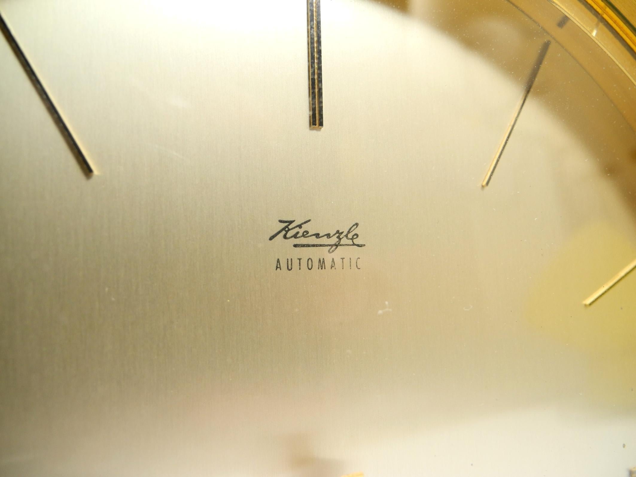 Beautiful elegant  1960s solid brass table clock by Kienzle with original box For Sale 2