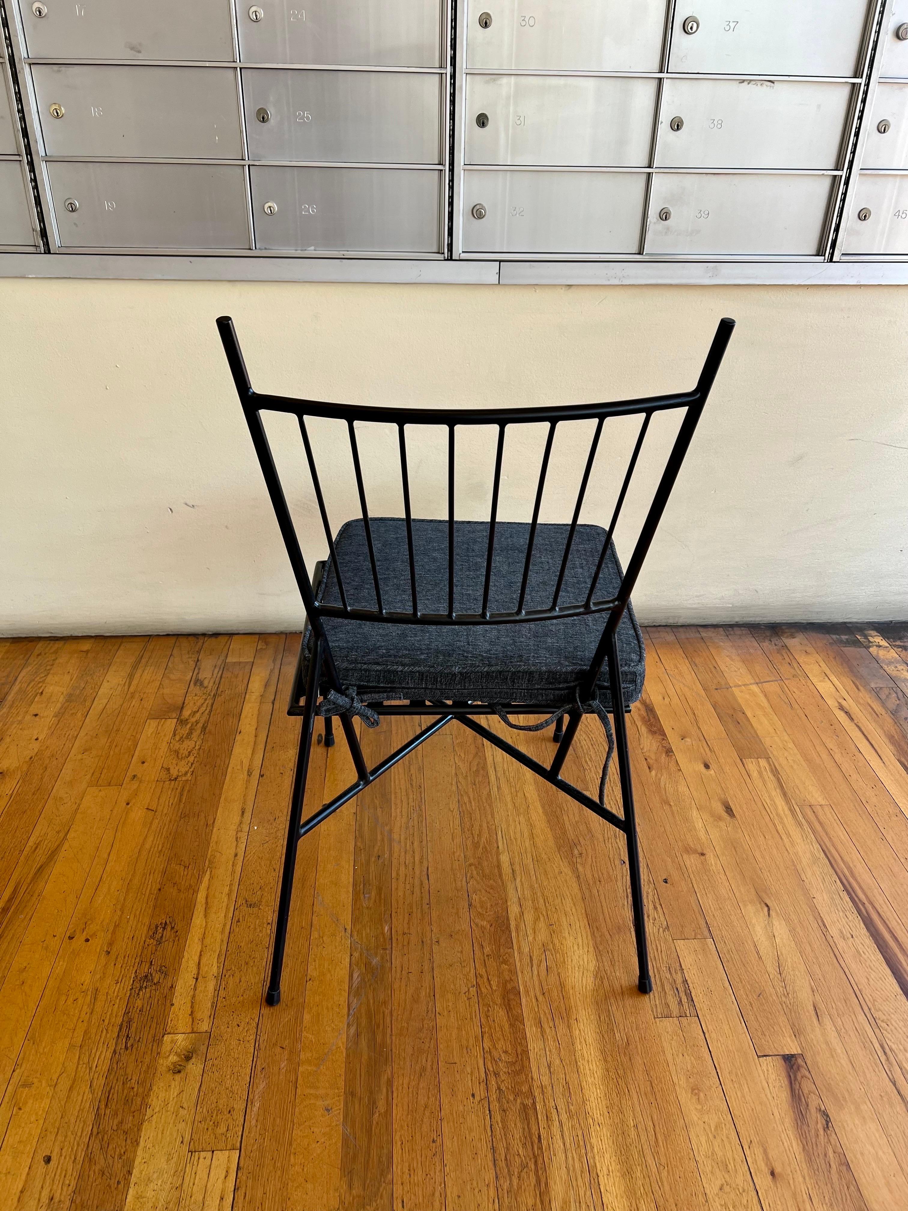20th Century Beautiful Elegant American Mid Century Modern Iron Chair by Paul McCobb For Sale