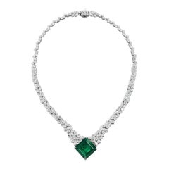 Schöne Smaragd- und Diamant-Halskette