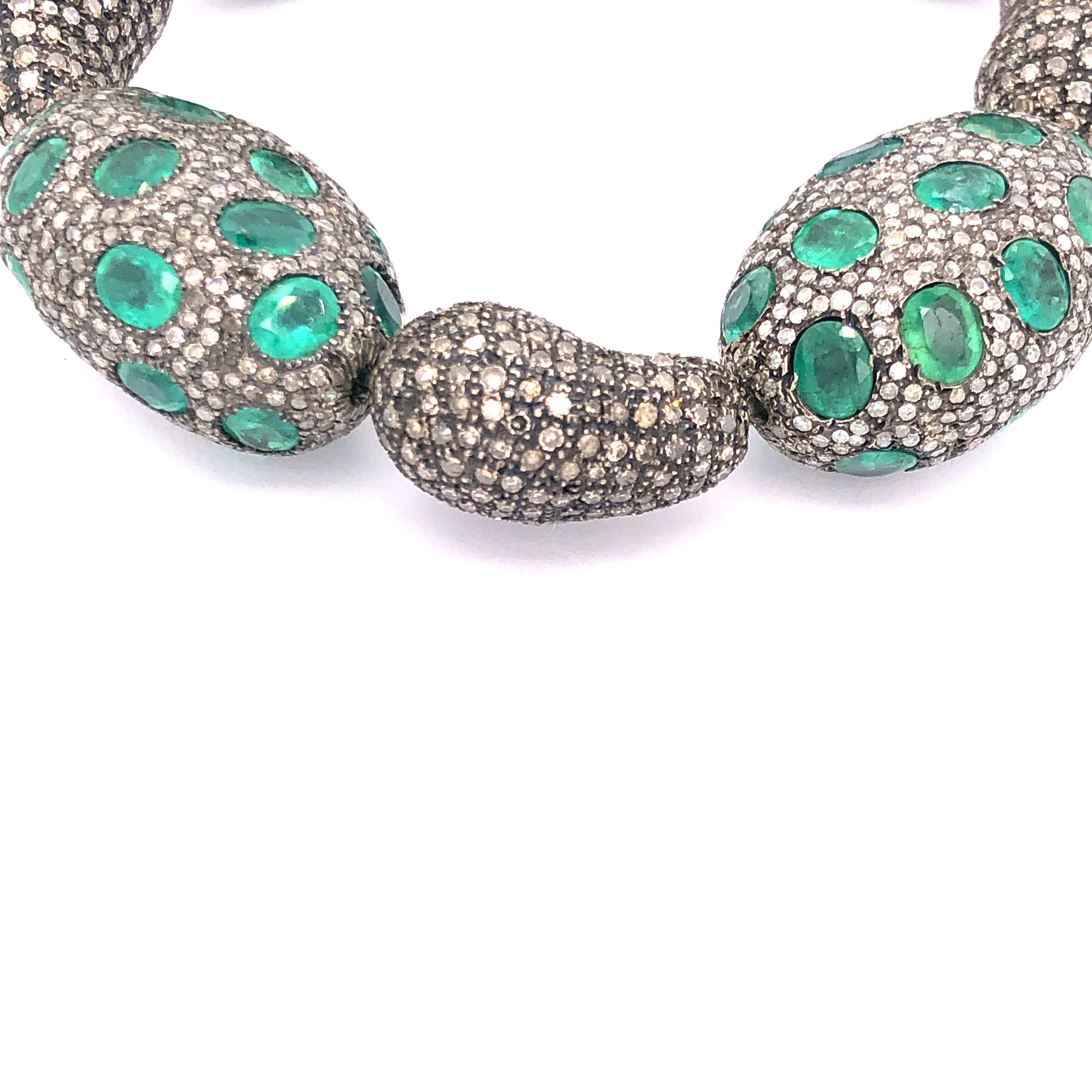 Artisan Beautiful Emerald and Diamond Stretch Bracelet 