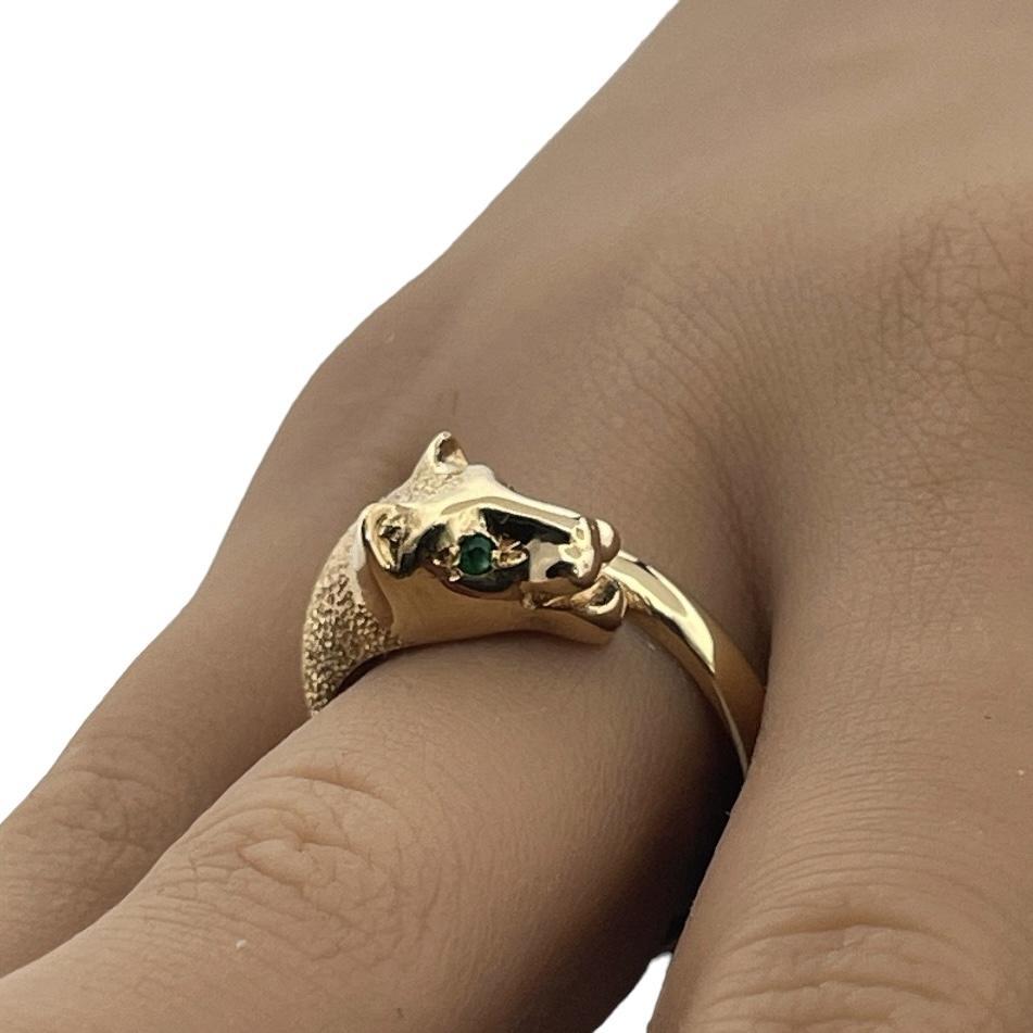 Round Cut Beautiful Emerald Eyes Cheetah 14K Solid Yellow Gold Beverly Hill Ring For Sale