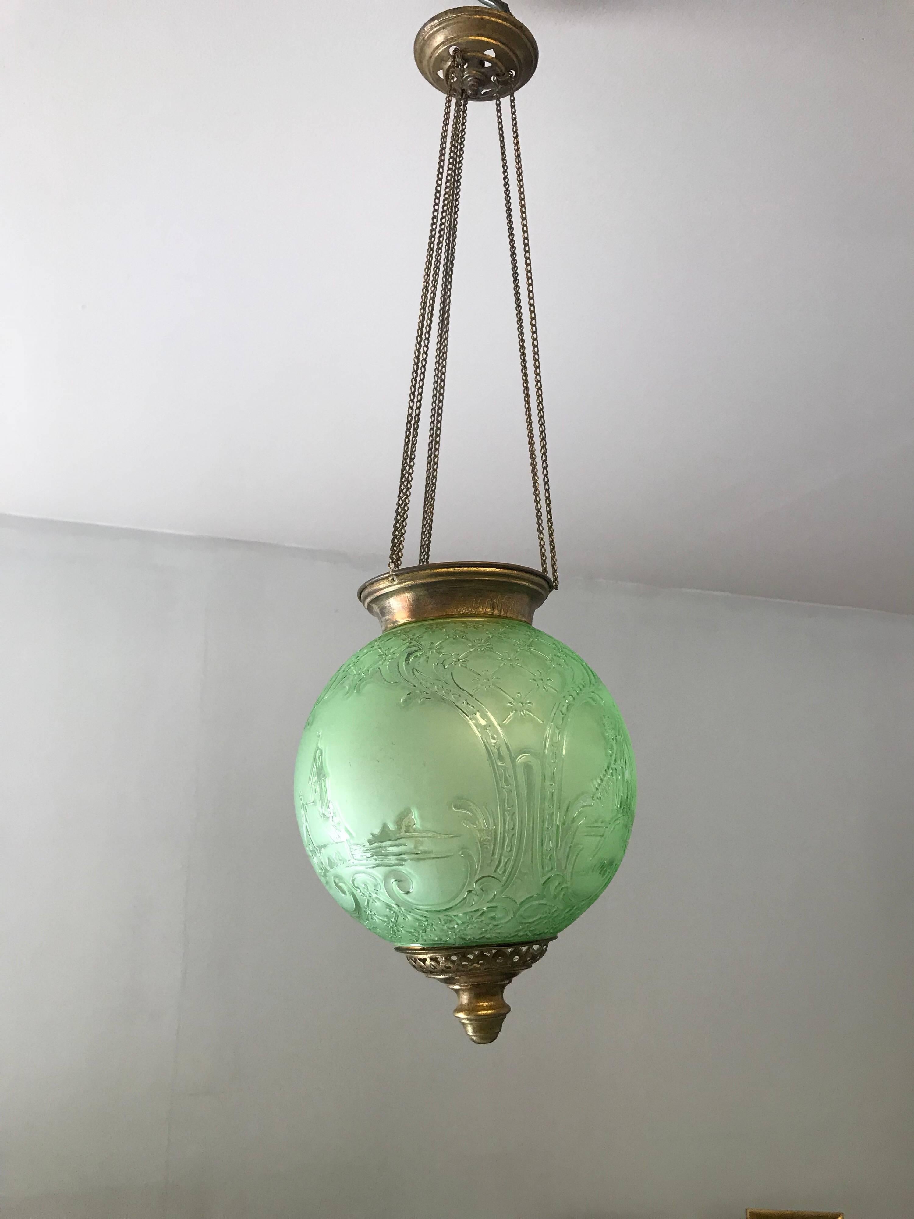 Beautiful Emerald Green Oil Lantern or Pendant ''Baccarat'', circa 1890s 9