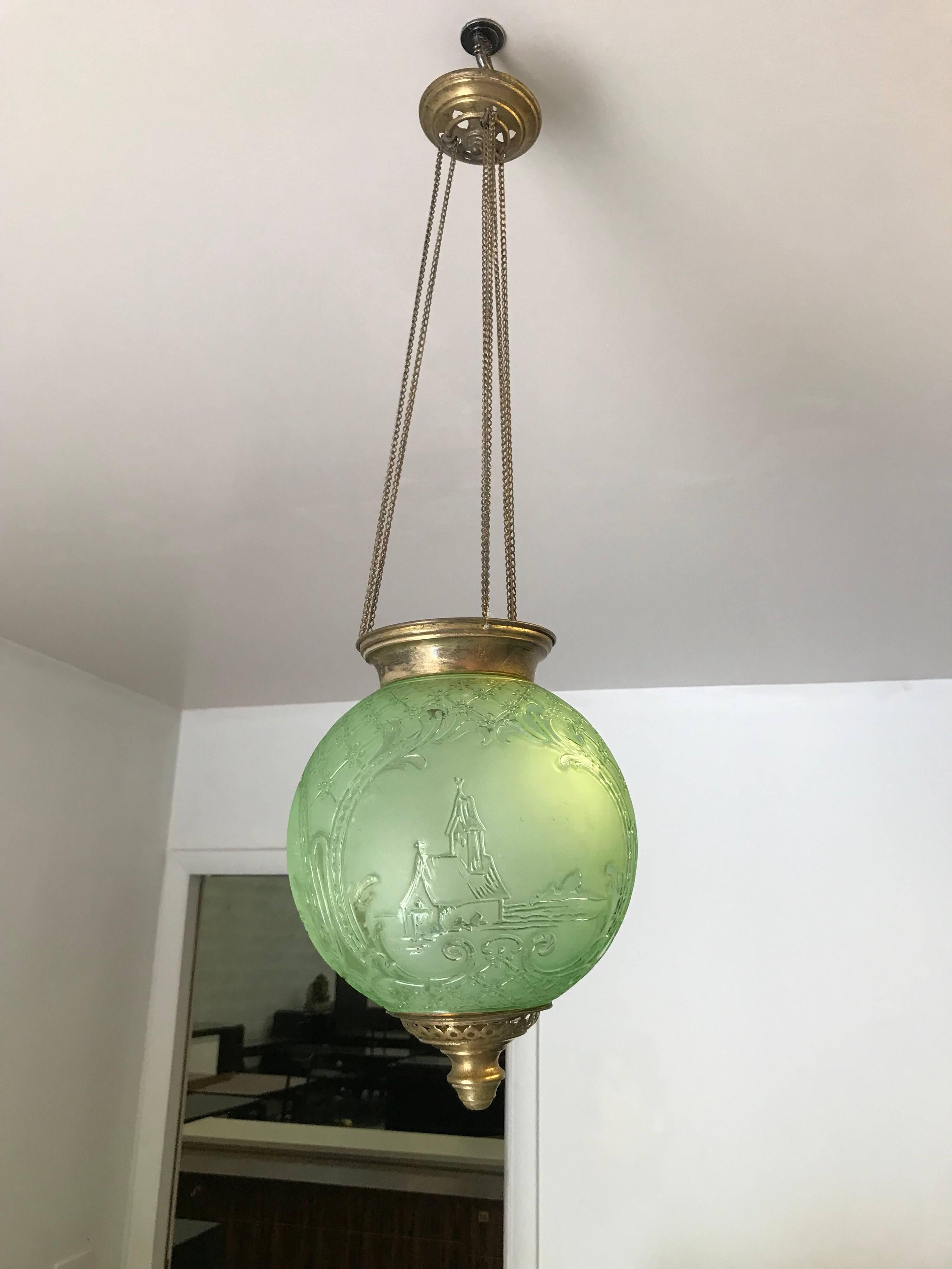 Beautiful Emerald Green Oil Lantern or Pendant ''Baccarat'', circa 1890s In Excellent Condition In Hialeah, FL