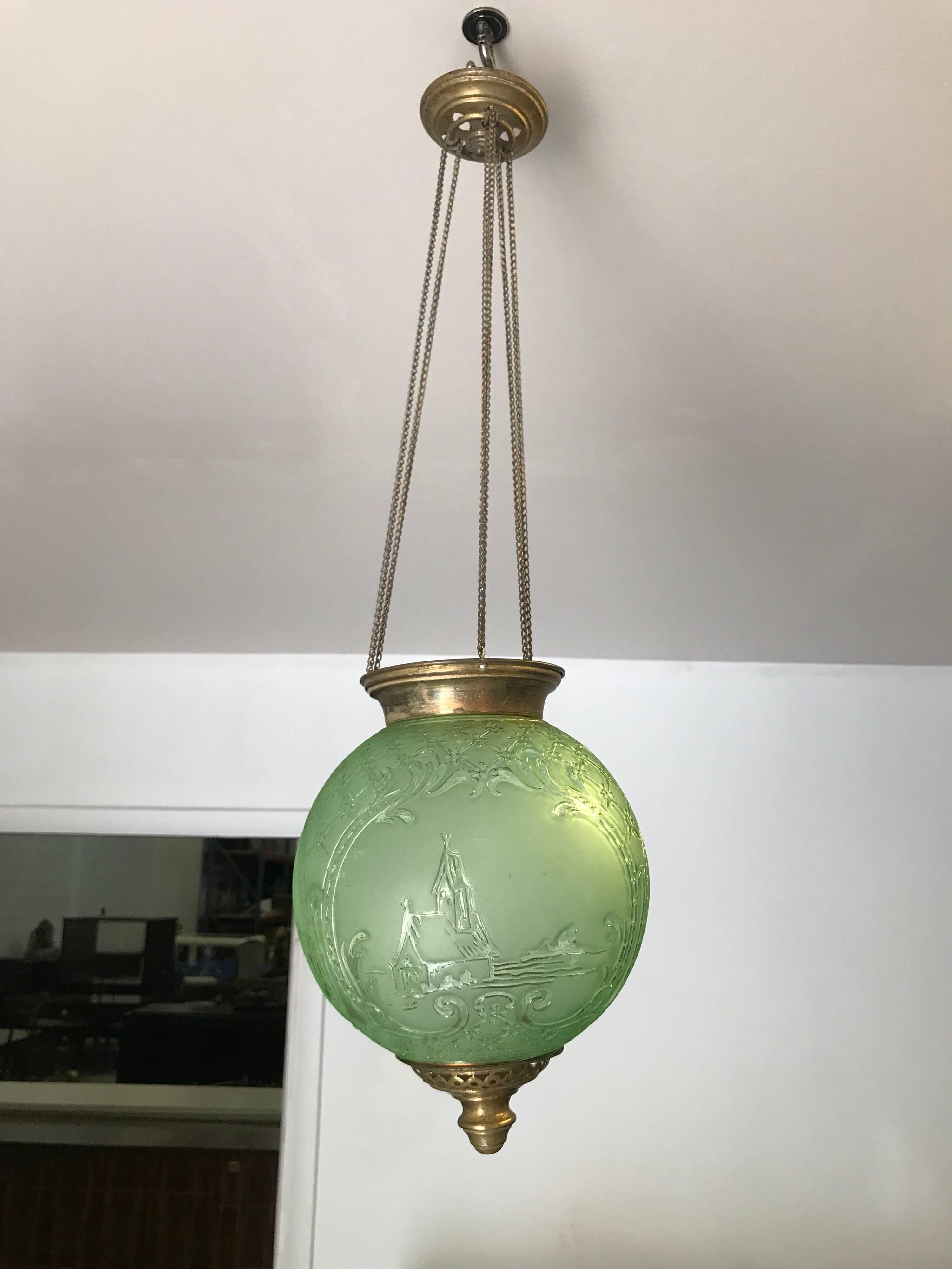 Beautiful Emerald Green Oil Lantern or Pendant ''Baccarat'', circa 1890s 1
