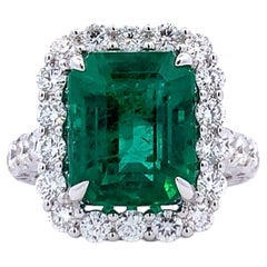 Beautiful Emerald Halo Ring, '7.47ct'