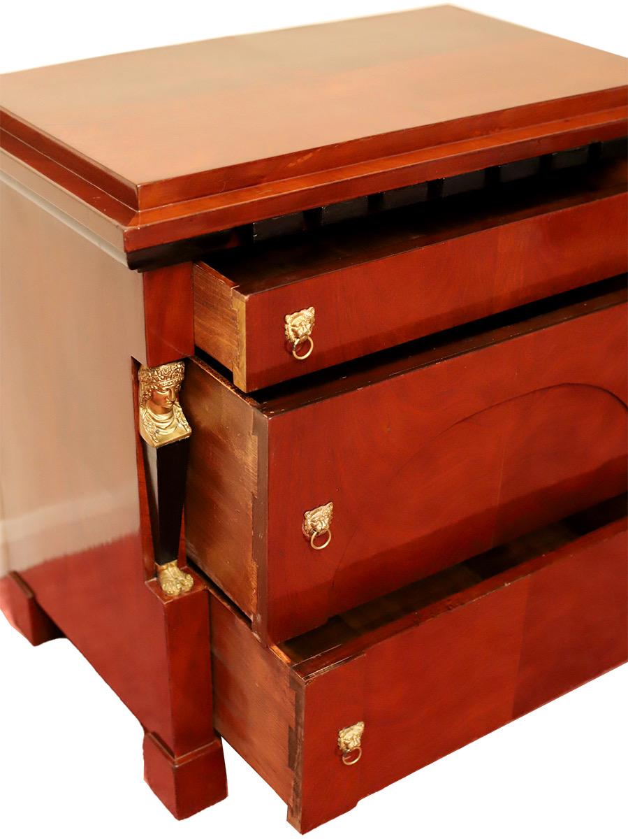 Beautiful Empire Style Chest of Drawers For Sale 5