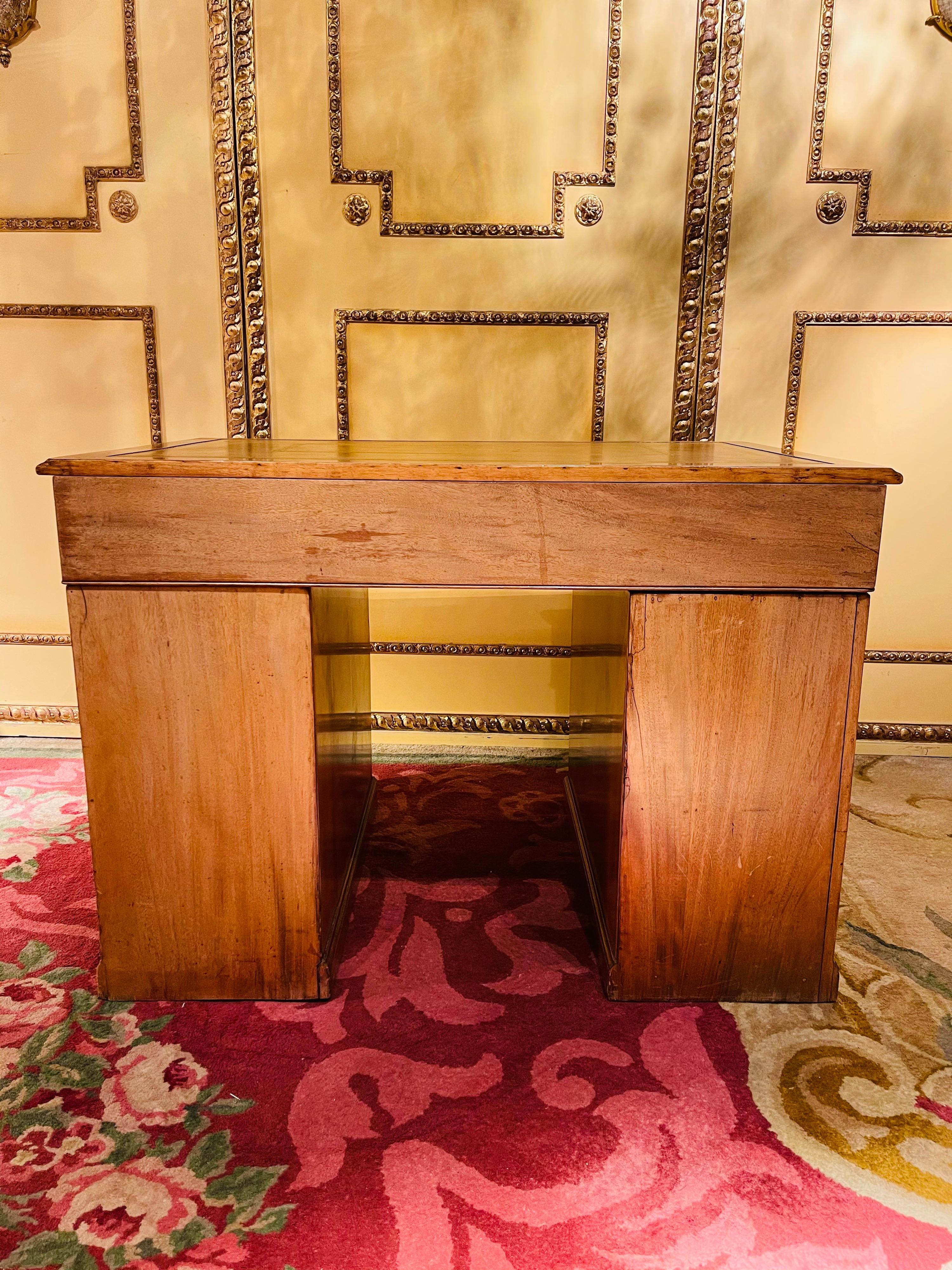 Schöner englischer Schreibtisch, helles Mahagoni, frühes 20. Jahrhundert im Angebot 6