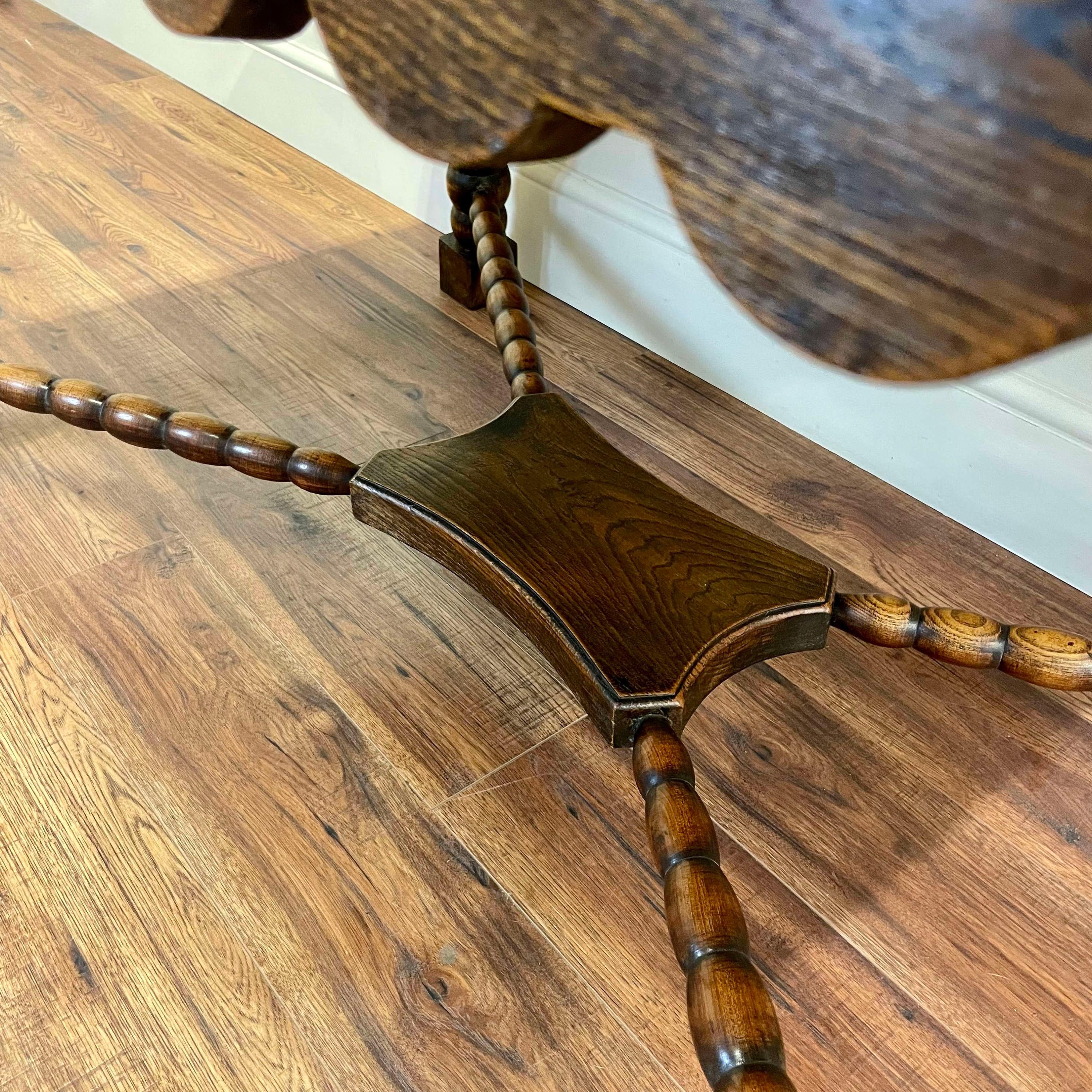 Beautiful Extendable Carved Oak Table by Charles Dudouyt, French, 1940 For Sale 2