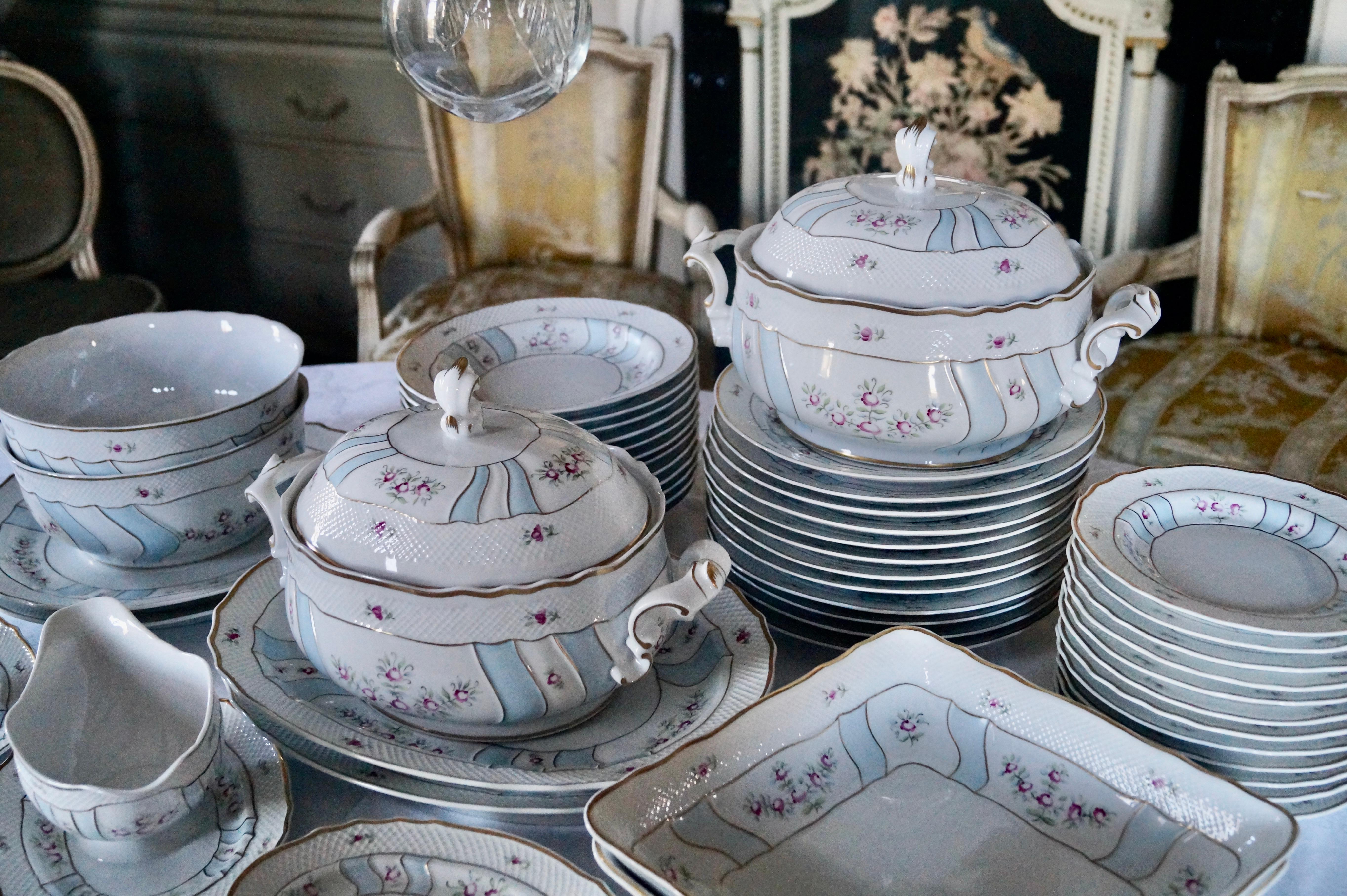 Beautiful Extensive Vintage Hollohaza - Hongary Porcelain dinnerware 