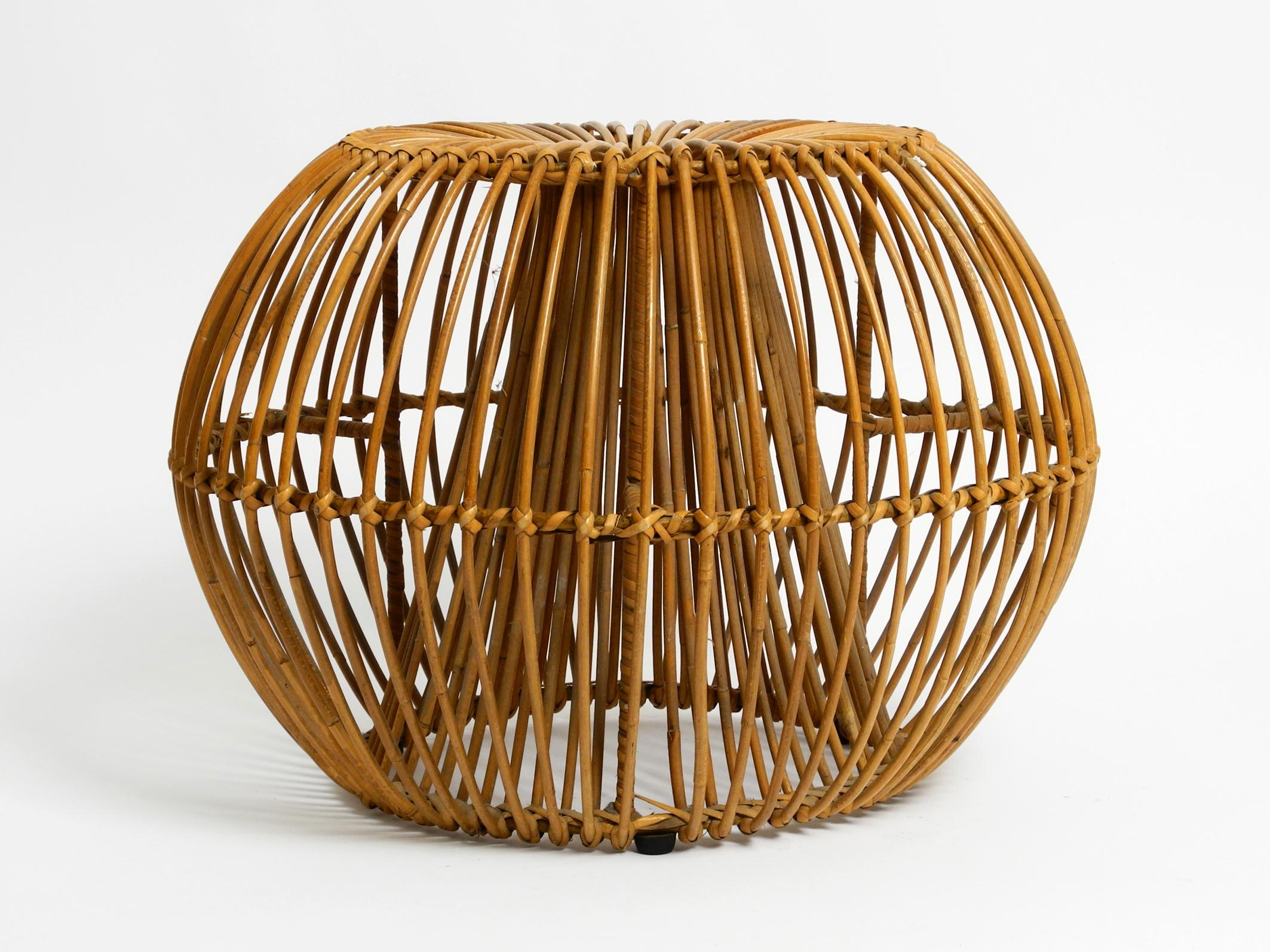 Beautiful extraordinary original 60s Italian bamboo rattan stool  For Sale 10